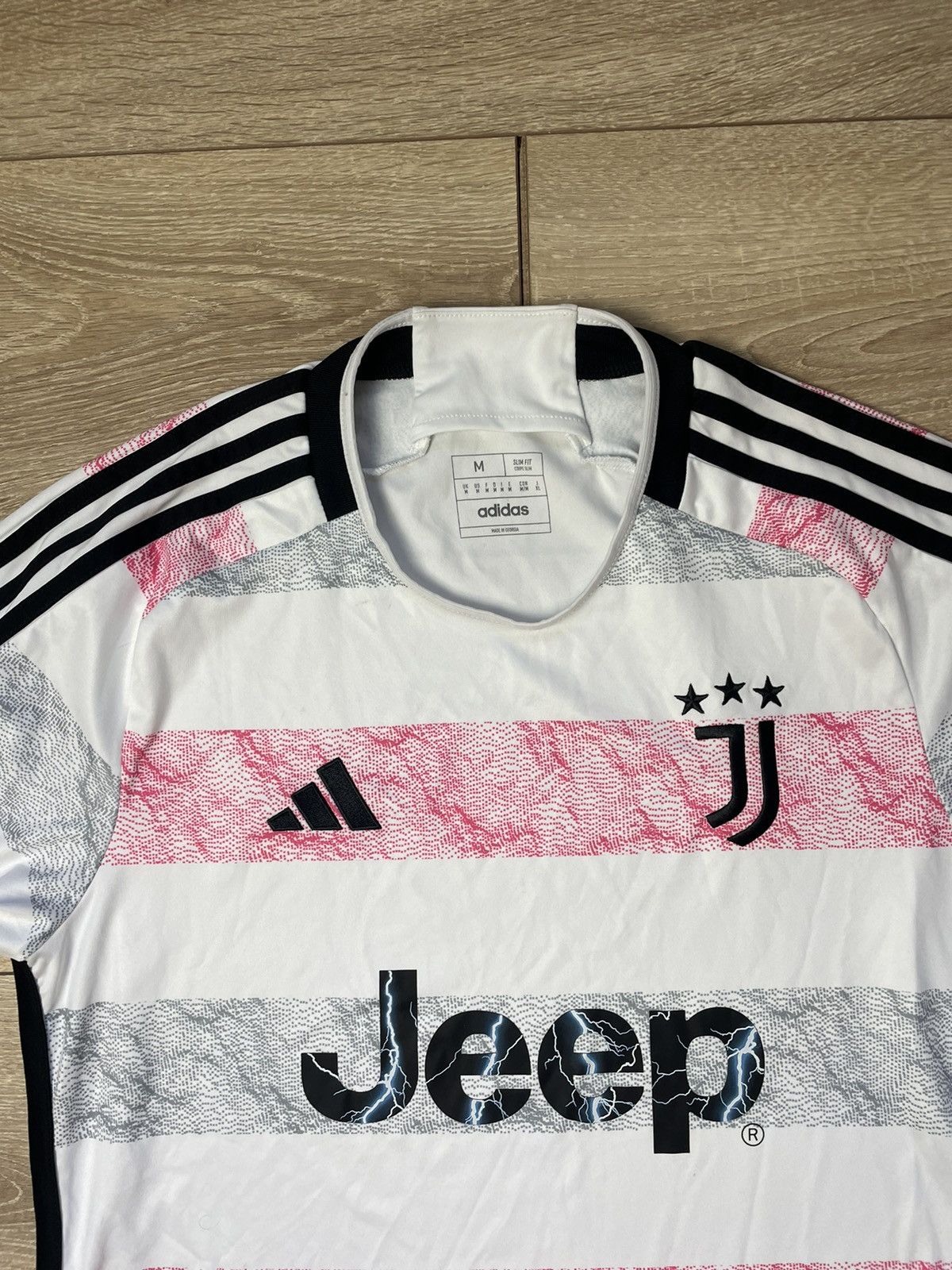 Adidas JUVENTUS 2023/2024 AWAY FOOTBALL SHIRT JERSEY ADIDAS SIZE M Size US M / EU 48-50 / 2 - 4 Thumbnail