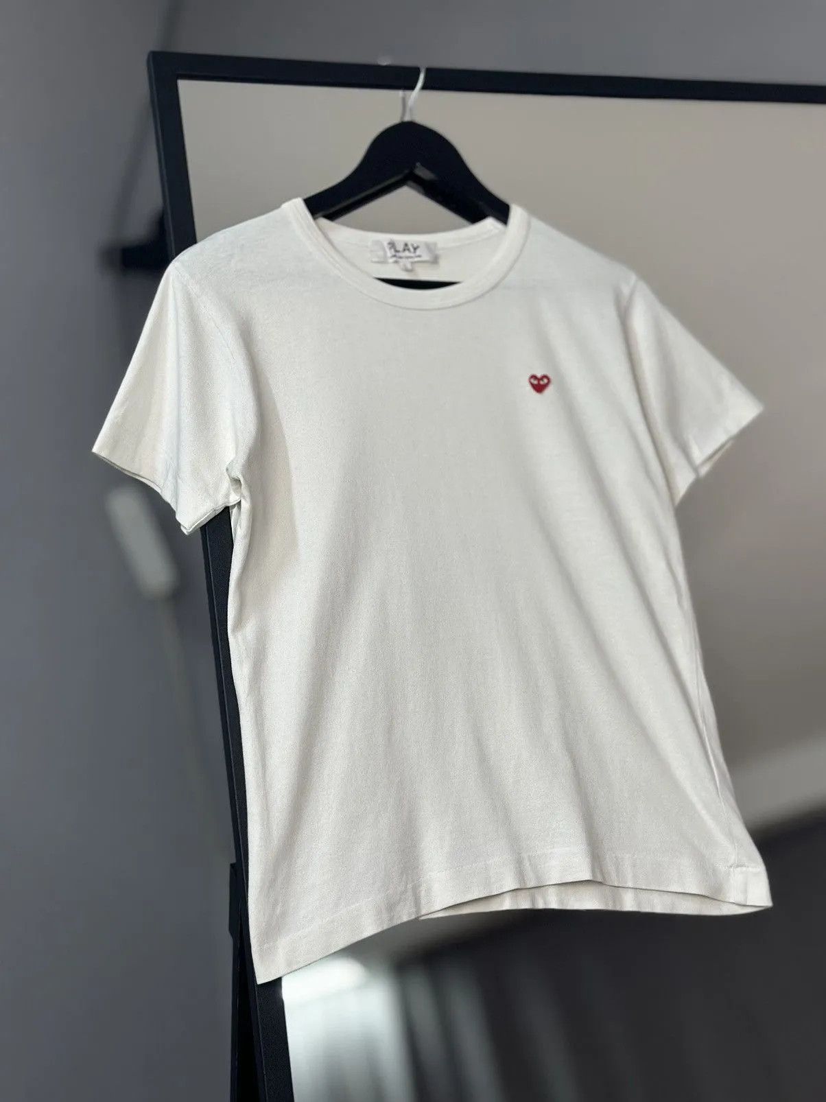 Other Comme des Garcons PLAY CDG Heart With Blue Eyes T-shirt Size L / US 10 / IT 46 - 3 Thumbnail