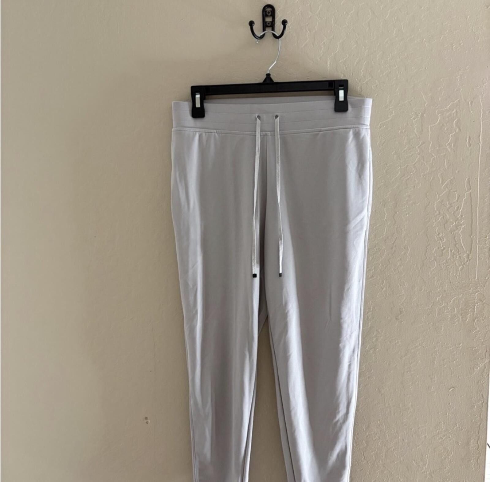 Other Victoria's Secret Light Gray Ankle Pants Size 28" / US 6 / IT 42 - 1 Thumbnail