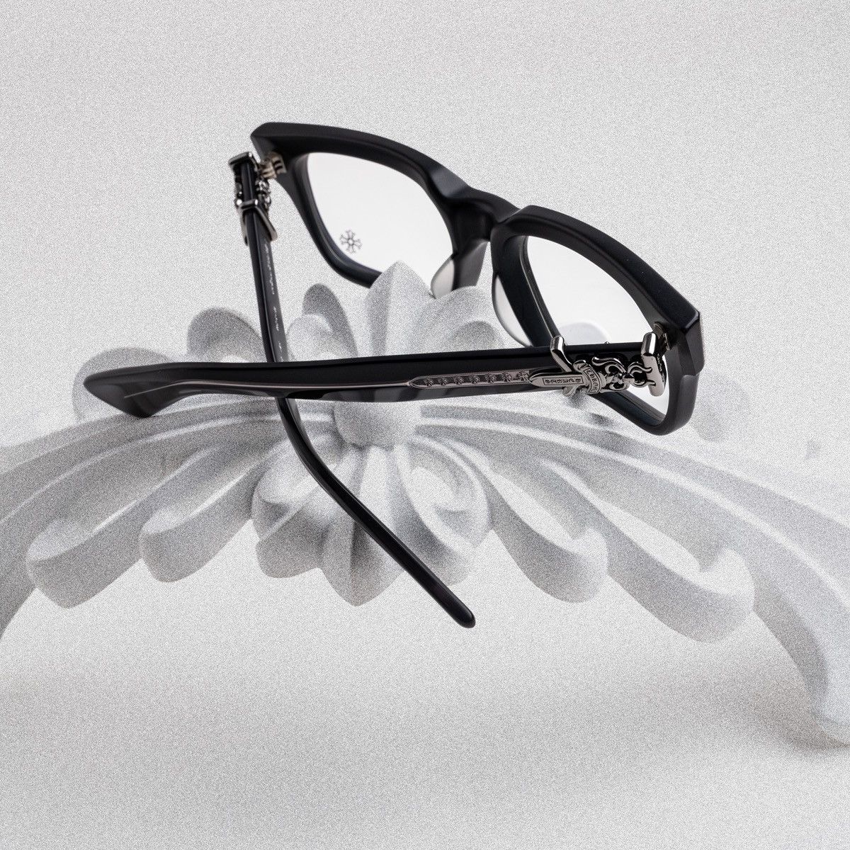 Chrome Hearts CHROME HEARTS VAGILLIONAIRE I MATTE BLACK GLASSES Size ONE SIZE - 7 Thumbnail