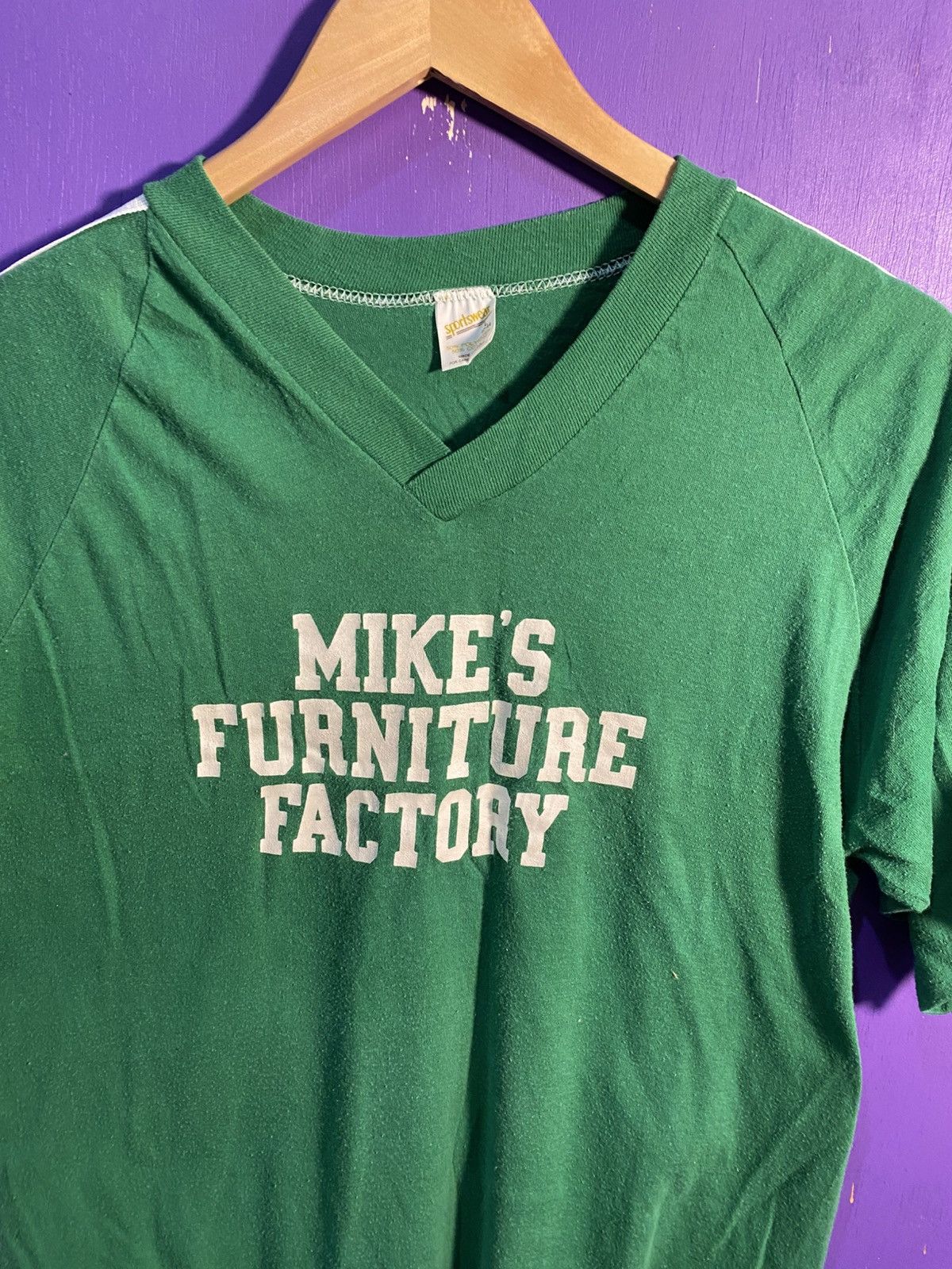 Other Vintage 70s/80s Mikes furniture store t-shirt Size US M / EU 48-50 / 2 - 3 Thumbnail