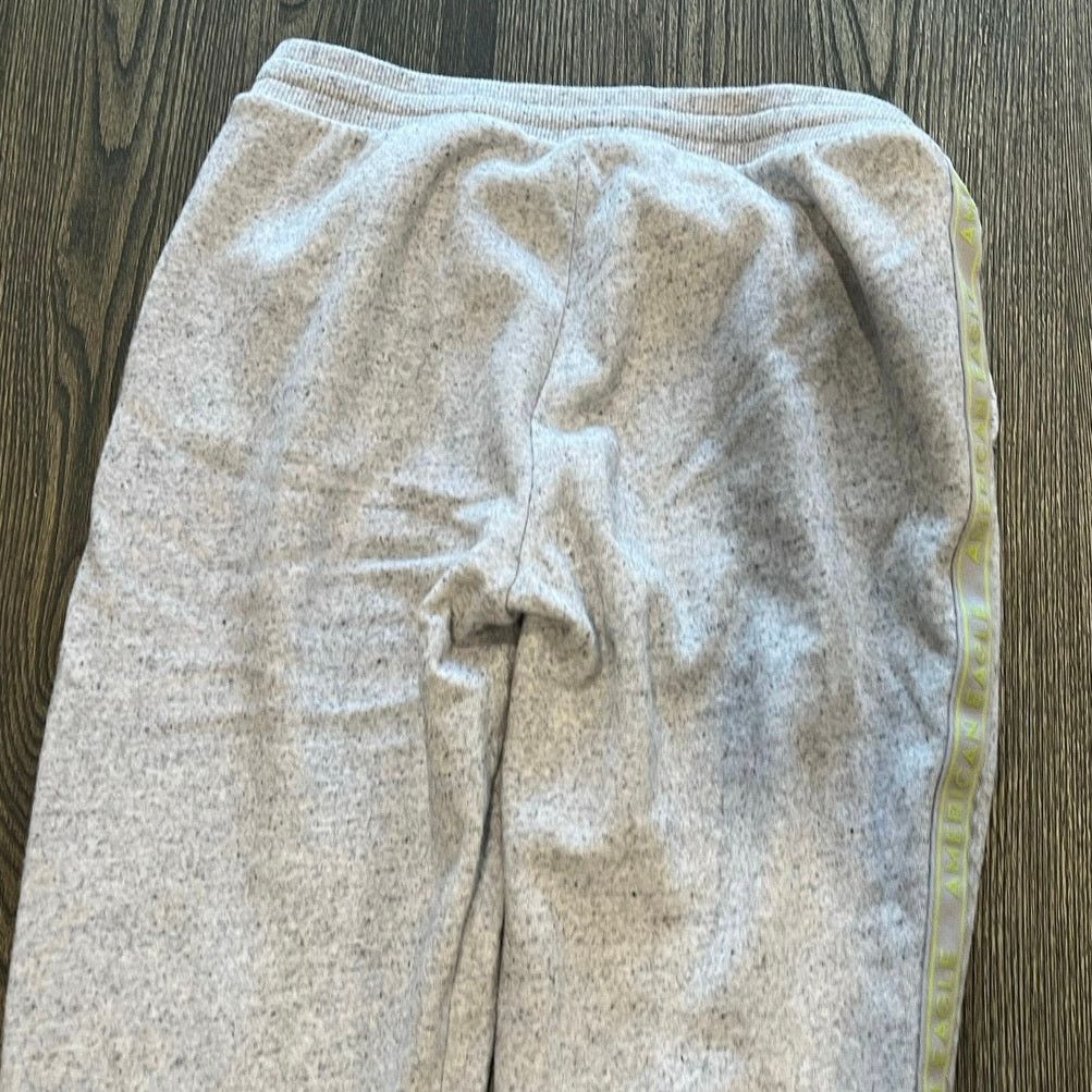 American Eagle Outfitters American Eagle Ahh-mazingly Soft Jogger Pants Grey Size M Size 26" / US 2 / IT 38 - 11 Thumbnail