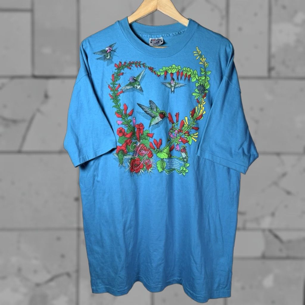 Hanes VINTAGE Hanes Winged Jewels HUMMINGBIRD 1992 Graphic Tee Mens XL USA SINGLE STITCH Blue T-Shirt Mens XL USA Graphics 1990s Size US XL / EU 56 / 4 - 1 Thumbnail