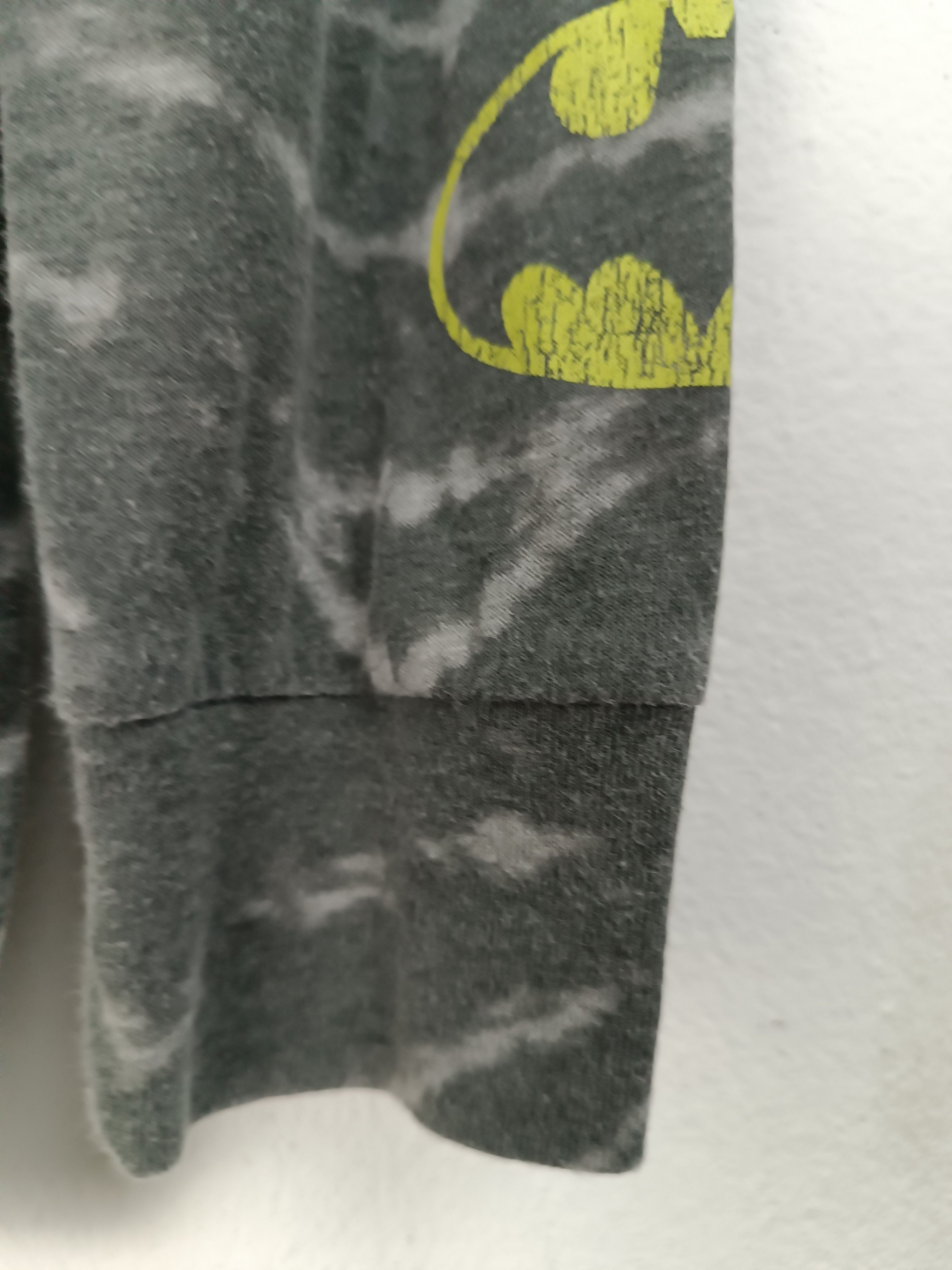DC Comics VINTAGE BATMAN AOP CLASSIC LOGO SUPERHERO DC COMIC RARE Size US L / EU 52-54 / 3 - 12 Thumbnail