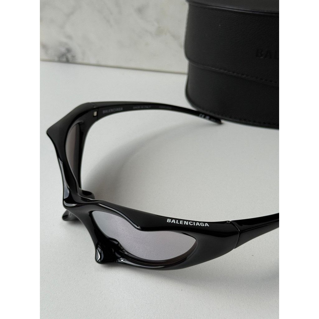 Balenciaga NEW Balenciaga BB0352S Mask Sunglasses in Black Mirror Size ONE SIZE - 2 Thumbnail