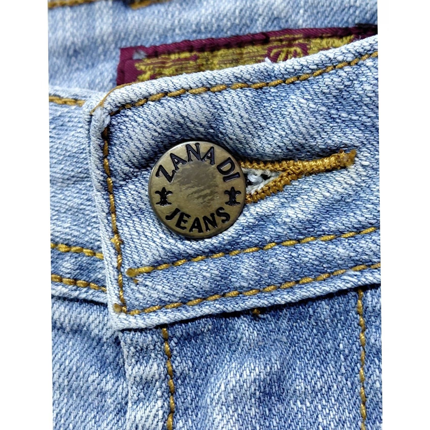 Vintage Zana Di Jeans Light Wash Embroidered 5-Pocket Denim Women Size 16 Regular Stitch Jeans Size 38" / US 16 / IT 52 - 3 Thumbnail