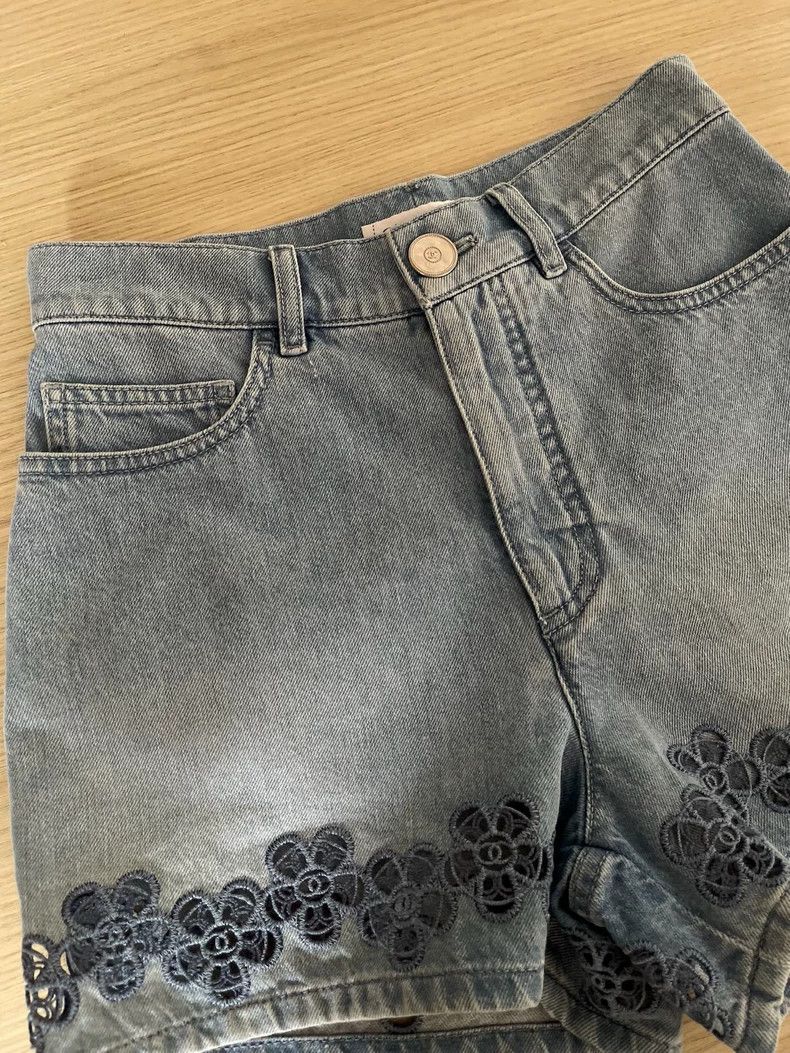 Chanel Chanel 24s hollow flower short Size 34" / US 12 / IT 48 - 4 Thumbnail