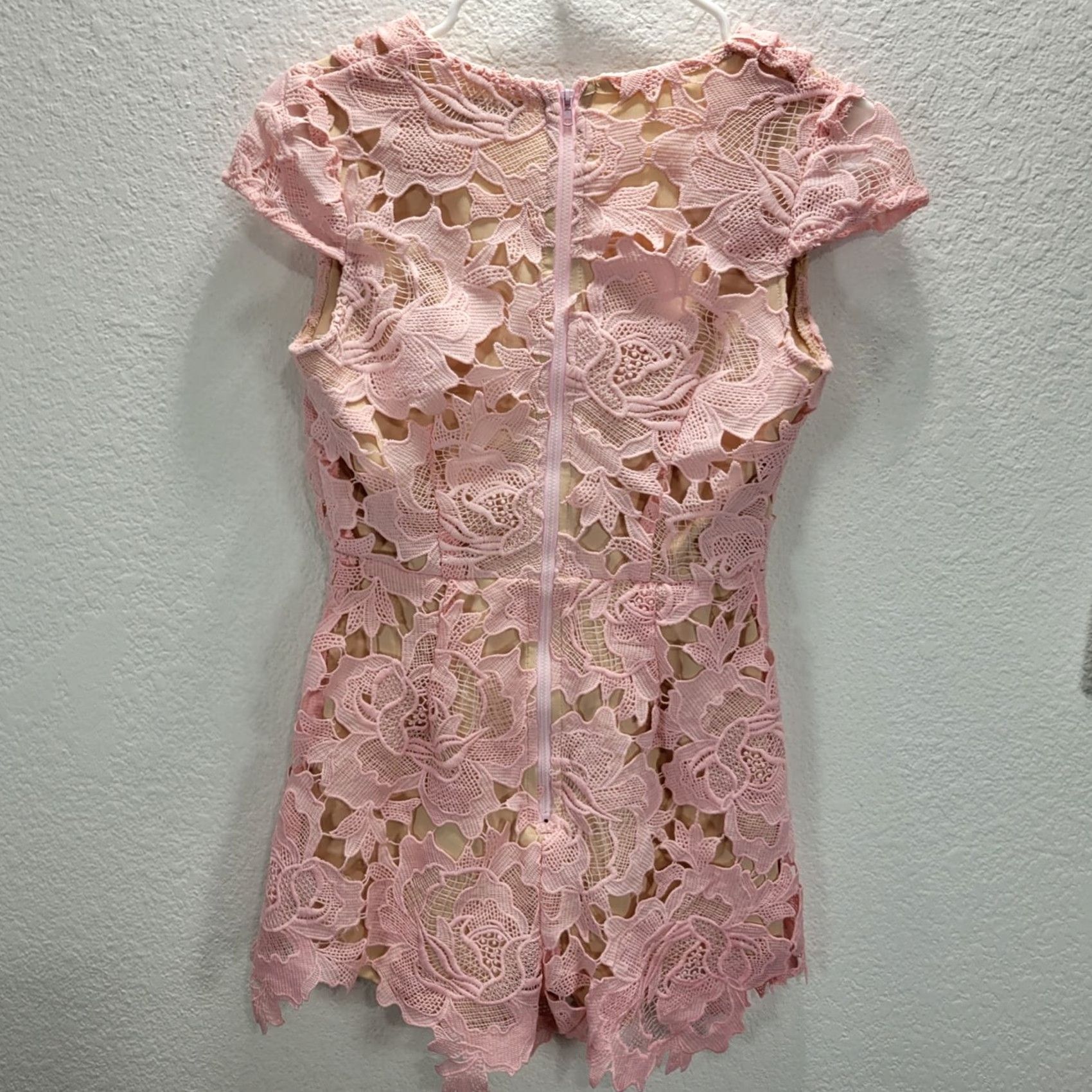 Lioness Lioness Romper XS Pink Floral Lace Overlay Cap Sleeve Short Onesie One-Piece Women’s Size 26" / US 2 / IT 38 - 3 Thumbnail
