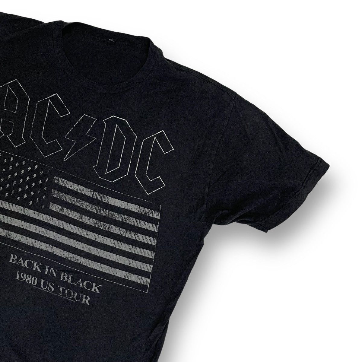Band Tees ACDC BACK IN BLACK 1980 TOUR Size US L / EU 52-54 / 3 - 3 Thumbnail