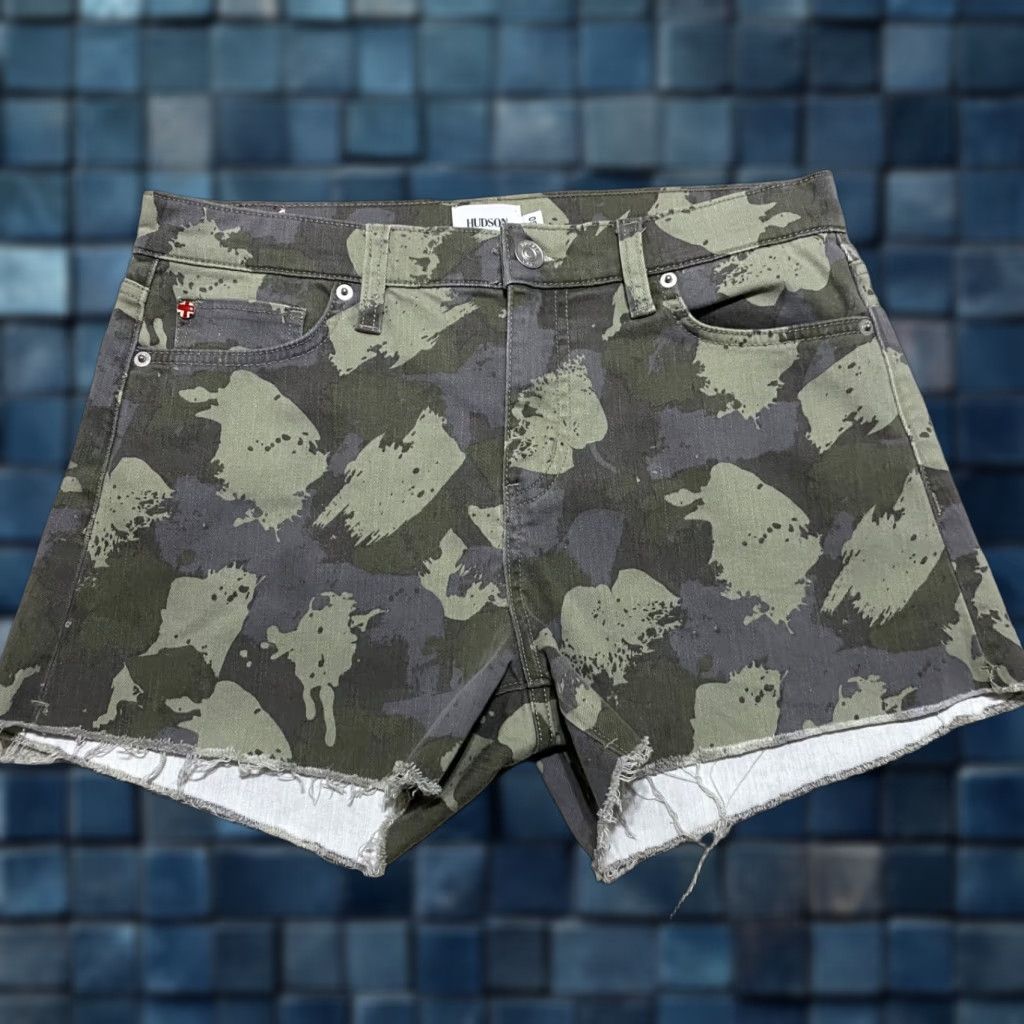 American Eagle Outfitters Hudsone Womens Shorts sz 30 Jean Green Camouflage Denim Gracie Mid Rise Cut-Off Size 30" / US 8 / IT 44 - 1 Thumbnail