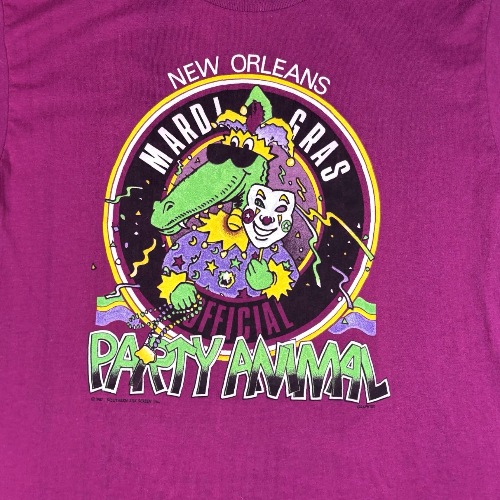 Vintage VINTAGE New Orleans Mardi Gras T Shirt Party Animal Size L USA Shirt Mens Purple 90s Cotton Crew Neck Short Sleeve Basketball? Size US L / EU 52-54 / 3 - 6 Thumbnail