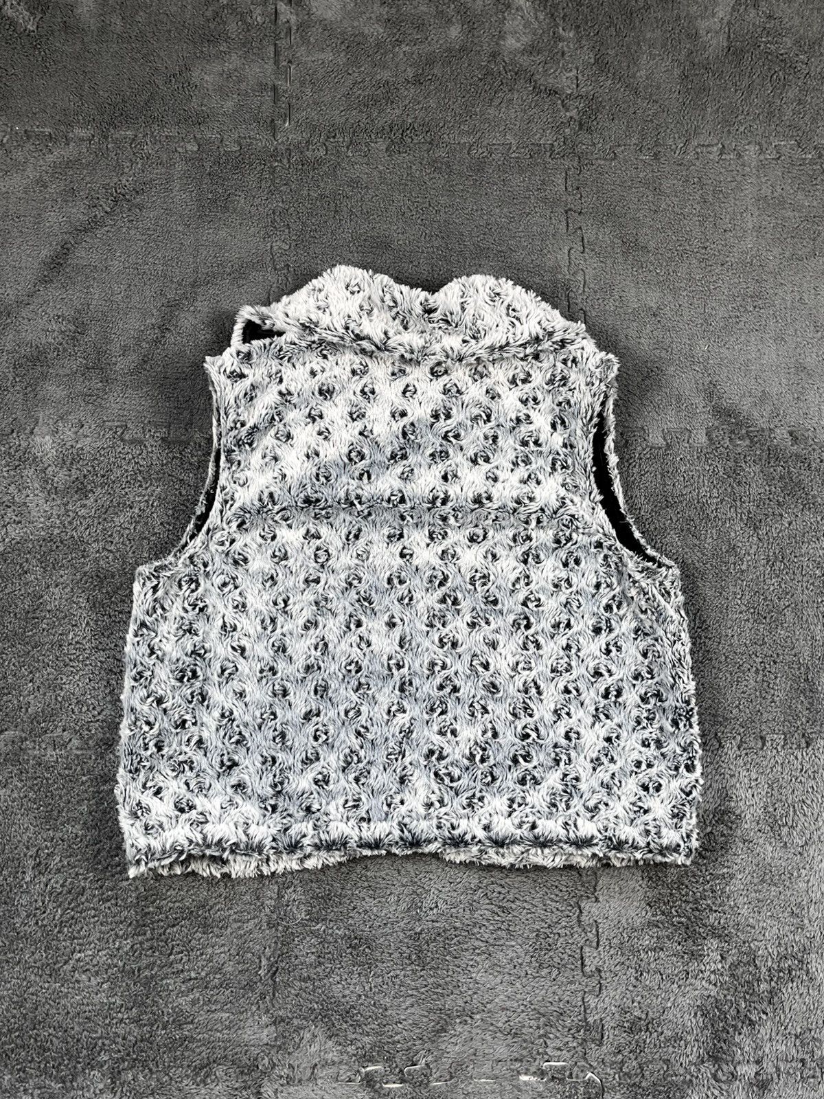 Vintage Vintage Avant Garde fur faux l.g.b vibe y2k vest 00s Size M / US 6-8 / IT 42-44 - 4 Thumbnail