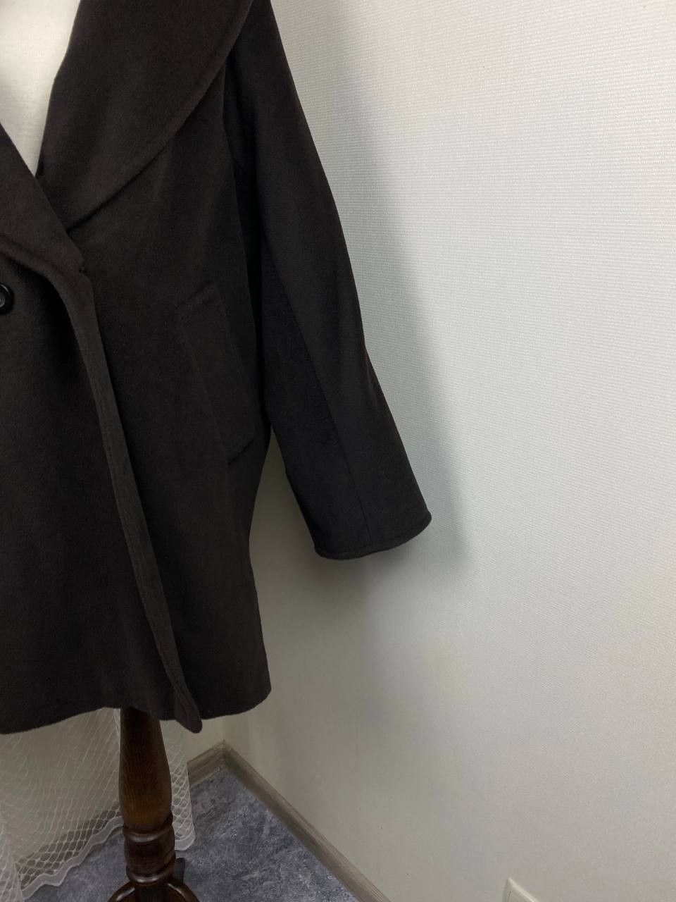 Max Mara Vintage Max Mara Wool/Cashmere Coat Size M / US 6-8 / IT 42-44 - 9 Thumbnail