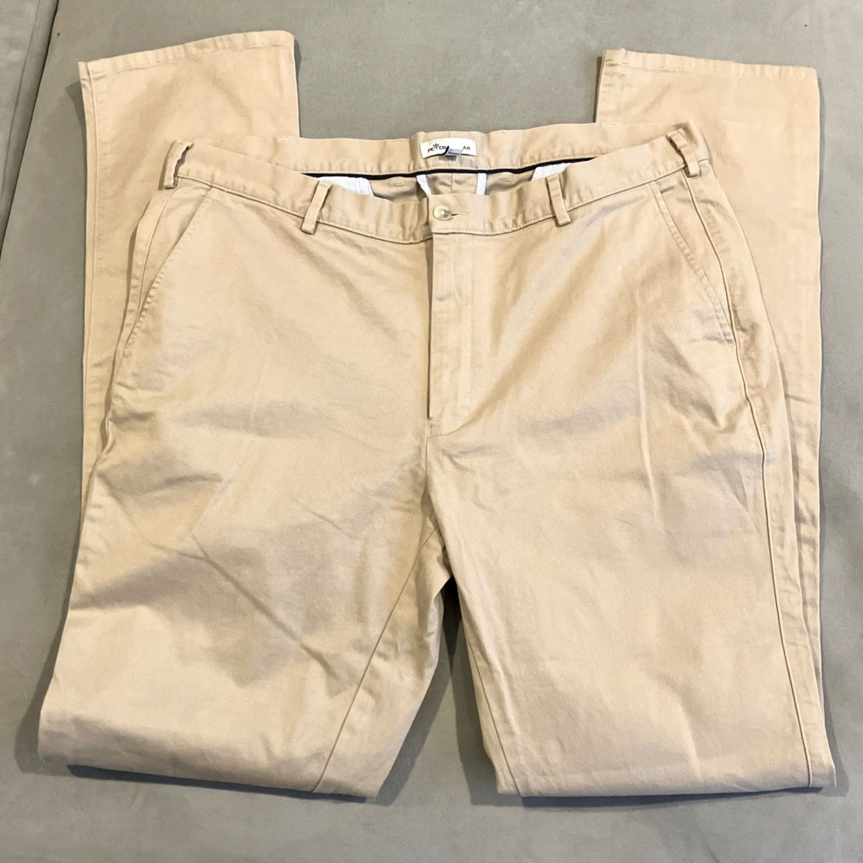 Peter Millar Peter Millar Crown Sport - Pants - 40 x 36 - Khaki Beige Chino Flat Front Golf Performance Men Regular Size 40 36 Beige Crown Sport Mens Pants Size US 40 / EU 56 - 4 Thumbnail