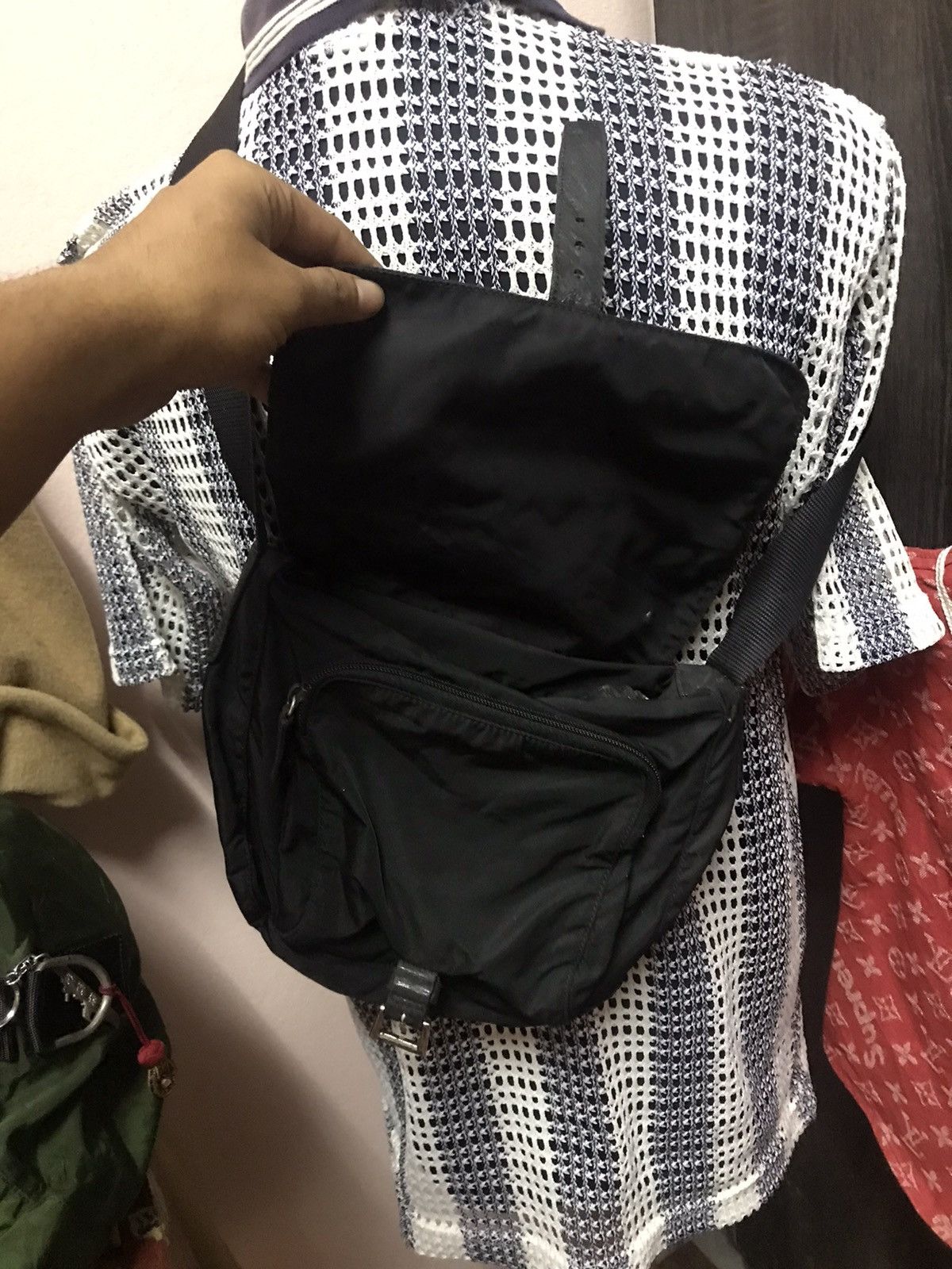 Prada Authentic Prada Black Shoulder Size ONE SIZE - 4 Thumbnail