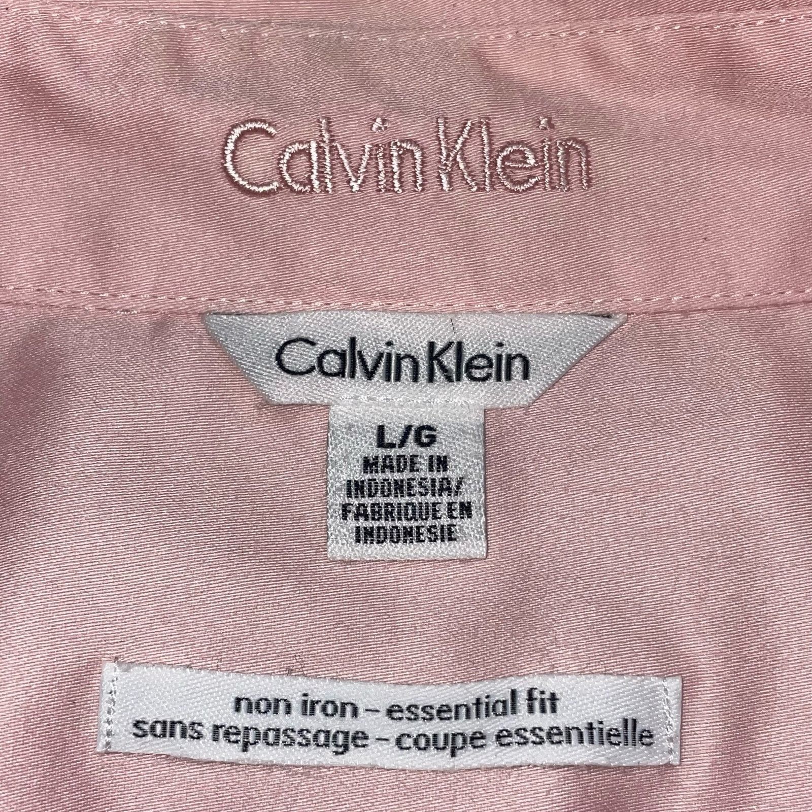 Calvin Klein Calvin Klein Non-iron Essential Fit Button Down Shirt Size L / US 10 / IT 46 - 2 Thumbnail