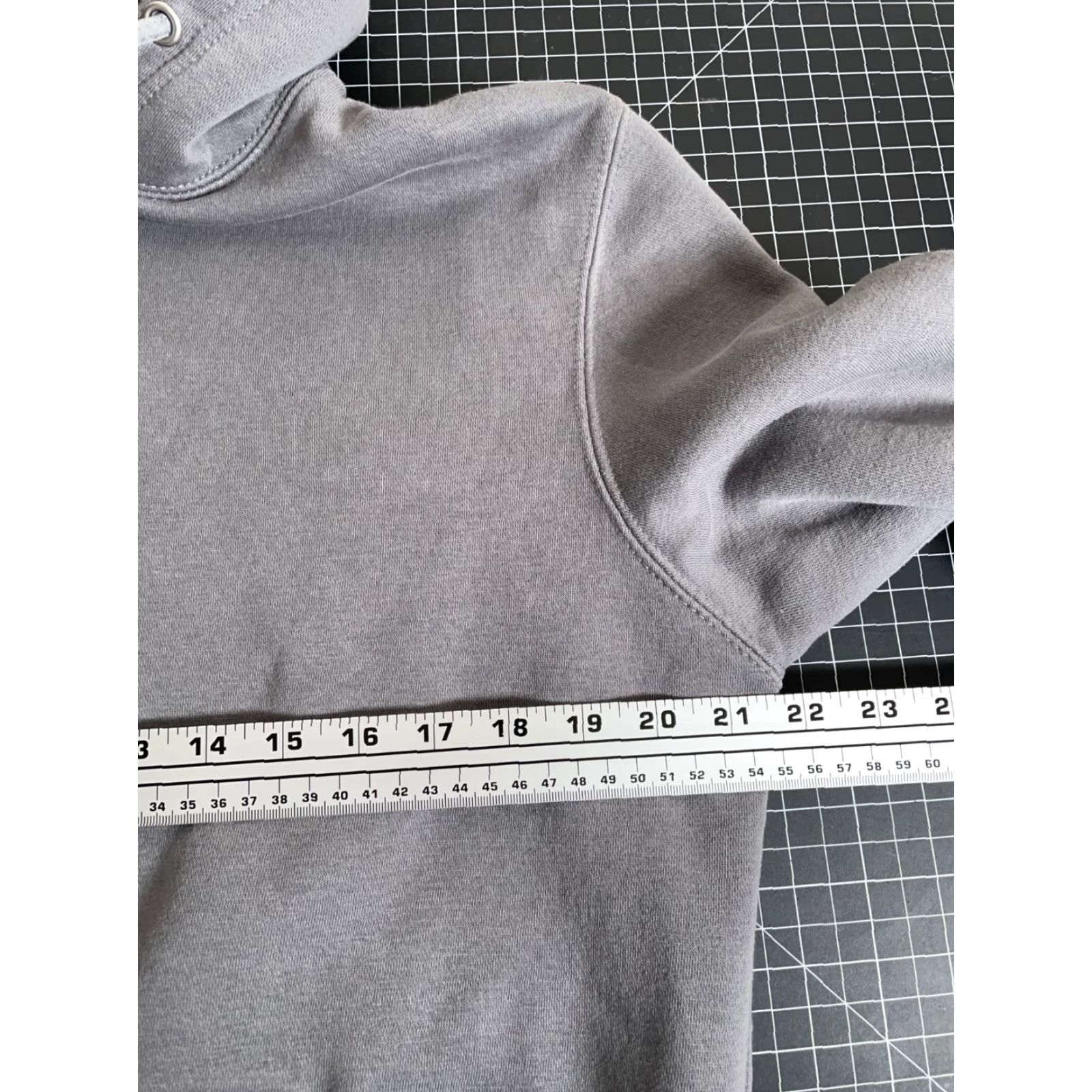 Vintage Nelk Boys Embroidered Hoodie Adult Medium Gray Sweatshirt Drawstring Pocket Size US M / EU 48-50 / 2 - 5 Thumbnail