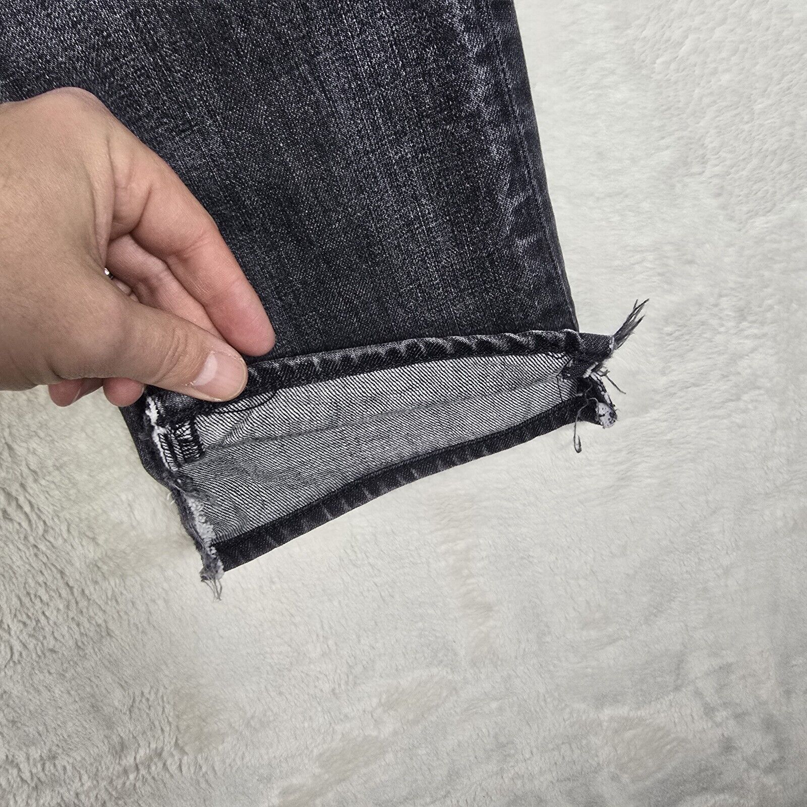 Levi's Levis Jeans Mens 29x32 Black 501 Straight Button Fly Size US 29 - 5 Thumbnail