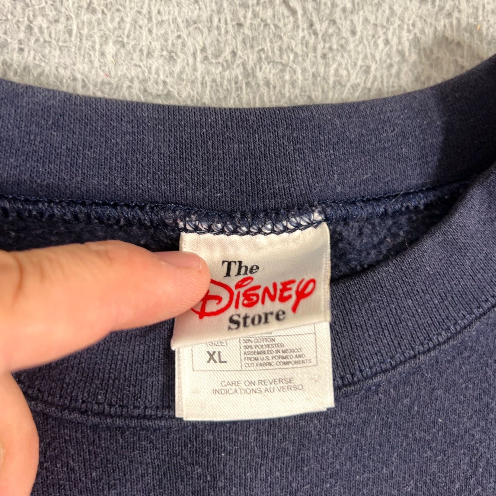 Disney VINTAGE Disney Winnie The Pooh Sweatshirt Tigger XL Crewneck Blue Cotton Polyester Fleece Graphic Print Unisex Adults Pullover Sweatshirt Size US XL / EU 56 / 4 - 5 Thumbnail
