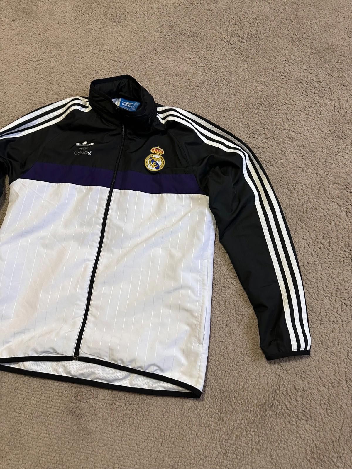 Adidas 2015-16 Real Madrid adidas Originals Hooded Track Jacket M Size US M / EU 48-50 / 2 - 3 Thumbnail