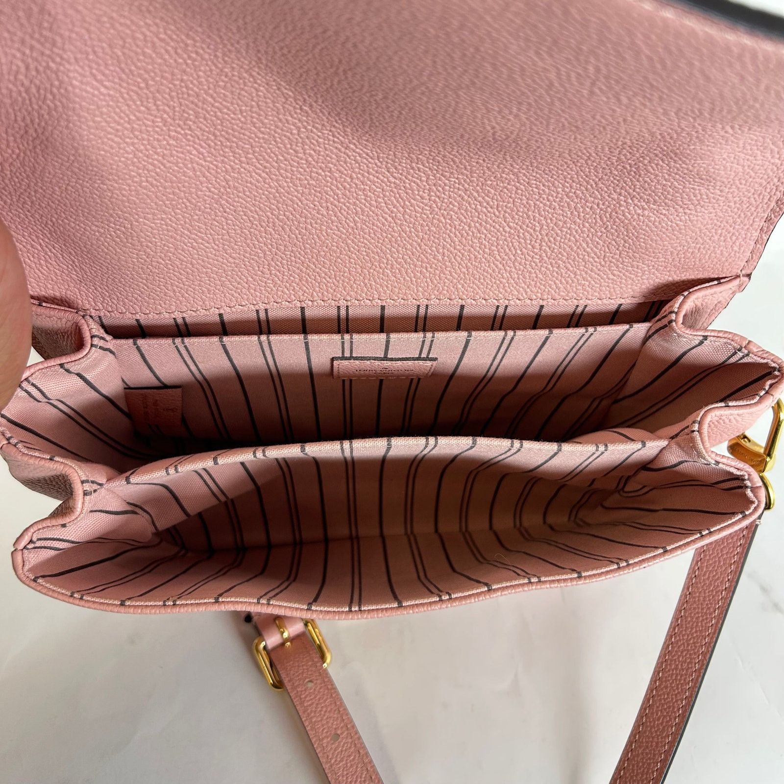 Louis Vuitton Louis Vuitton Pink Monogram Empreinte Pochette Metis Size ONE SIZE - 6 Thumbnail