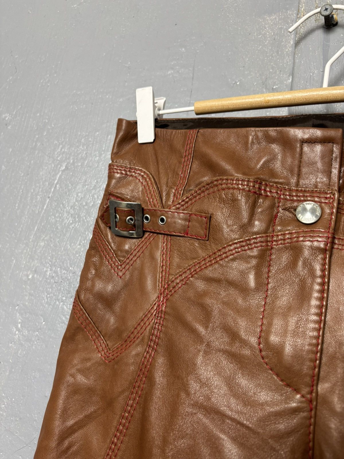 Versace RARE Y2K Versace Buckle Back Genuine Leather Flared Pants Size 28" / US 6 / IT 42 - 2 Thumbnail