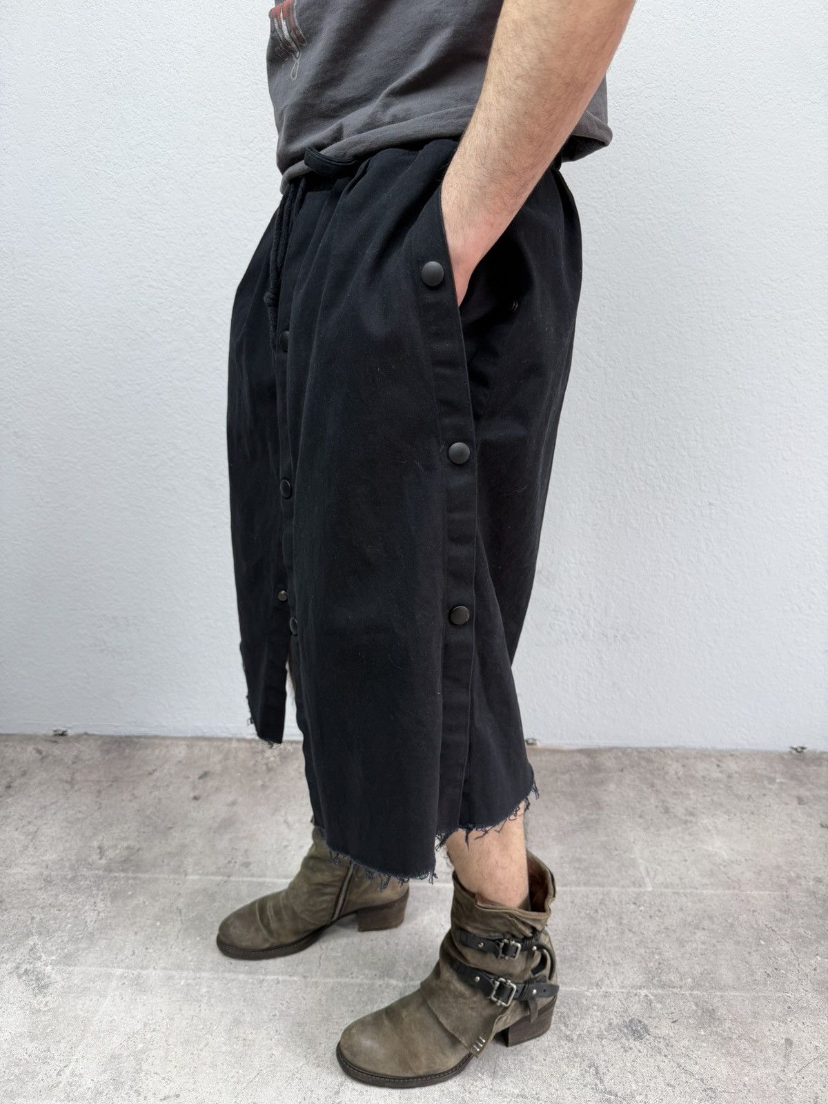If Six Was Nine Vintage Rick Owens Style Skirt Shorts Black Archival Size US 32 / EU 48 - 2 Thumbnail