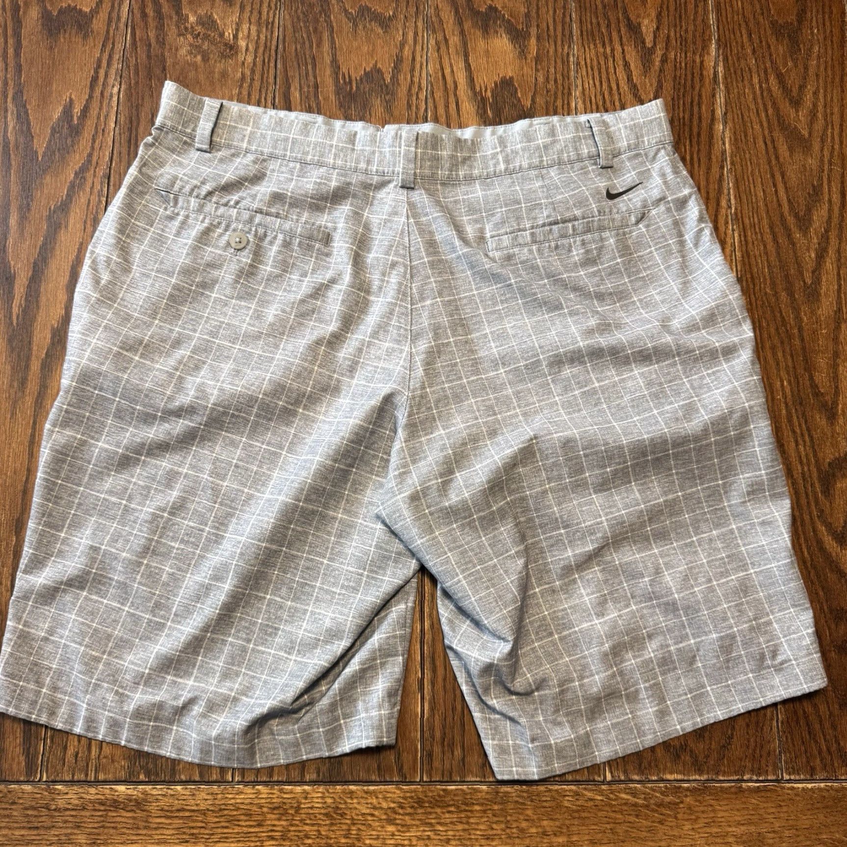 Nike Nike Dri Fit Golf Shorts Men’s 36 Gray Plaid Chino Flat Front 10” Inseam Size US 36 / EU 52 - 5 Thumbnail