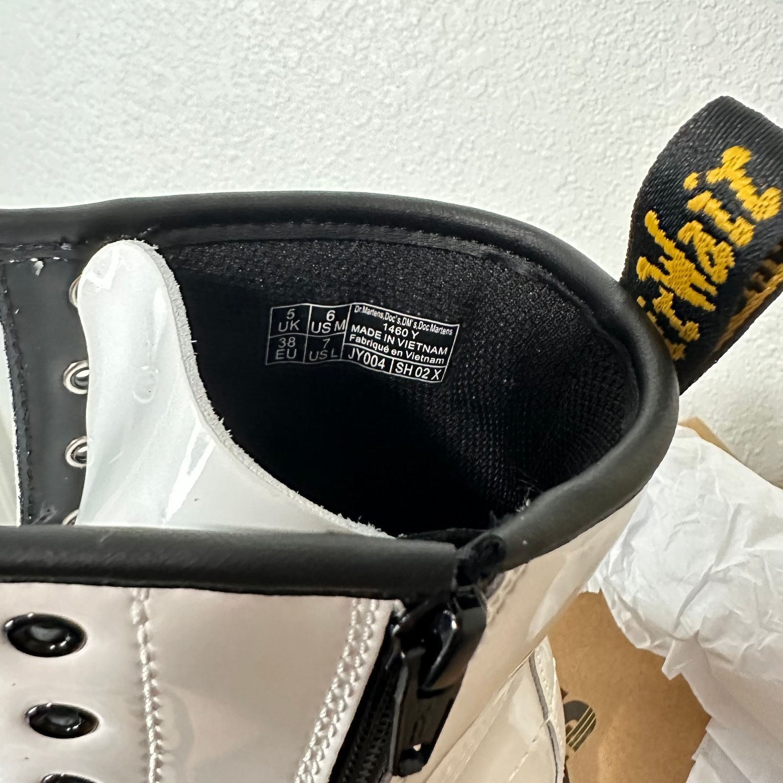 Dr. Martens Dr. Martens Patent Lamper White Combat Boots Size 7 Womens Size US 7 / IT 37 - 9 Thumbnail