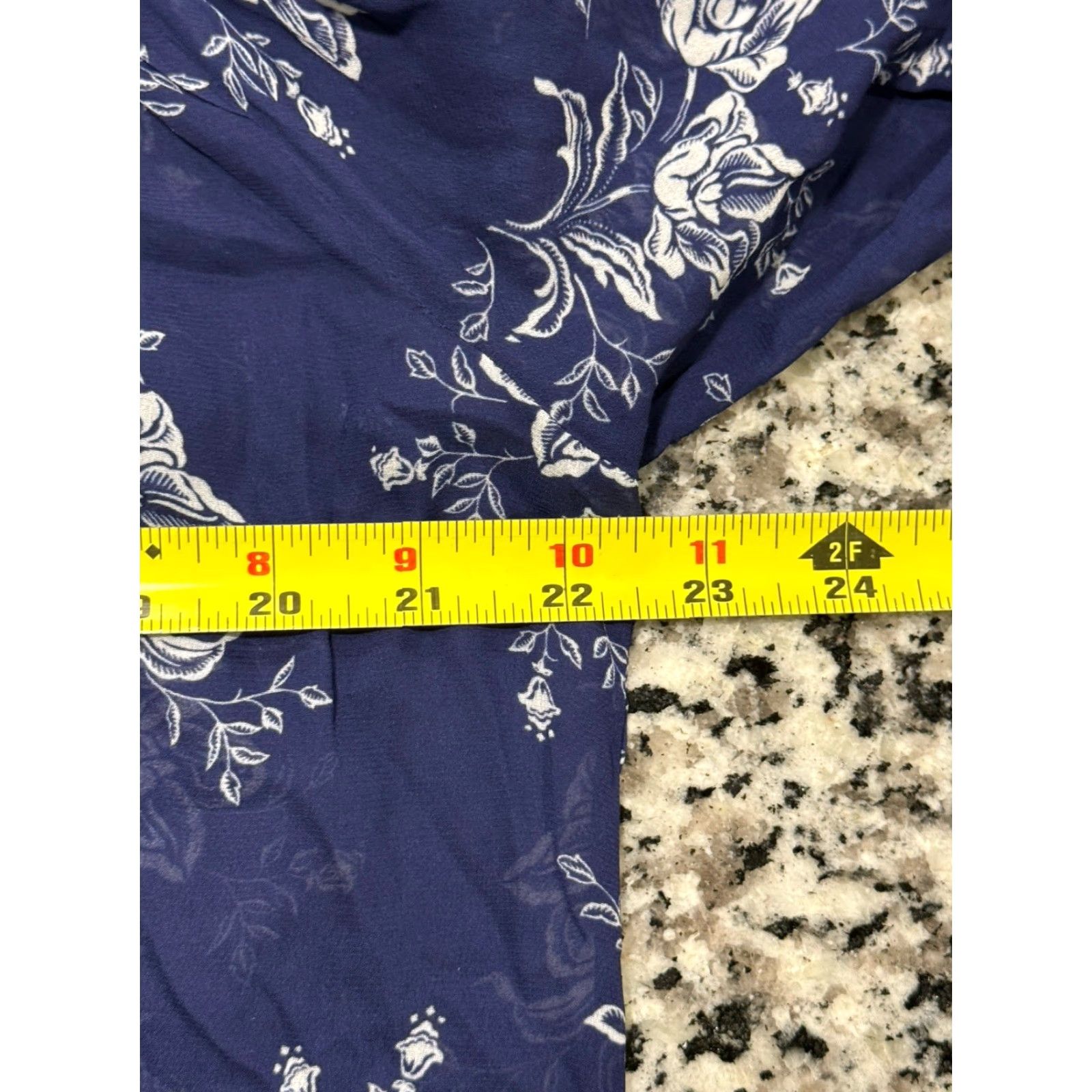 Polo Ralph Lauren Polo Ralph Lauren Blouse Viscose Floral-Print Blue XS 3/4 Sleeve Tie Under Shirt Women's Regular Sizes Size XS / US 0-2 / IT 36-38 - 3 Thumbnail