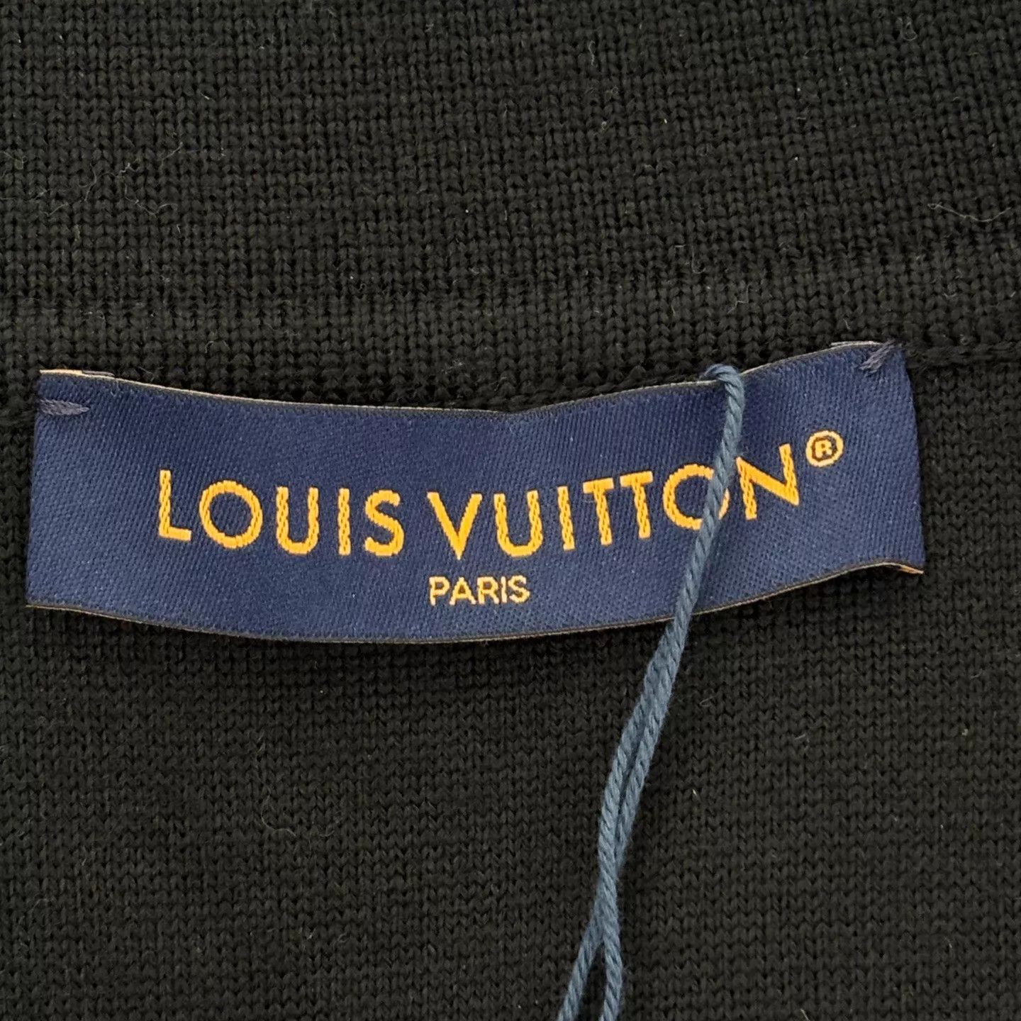 Louis Vuitton LV Black Embossed All-Over Monogram Jacket M Size M / US 6-8 / IT 42-44 - 3 Thumbnail