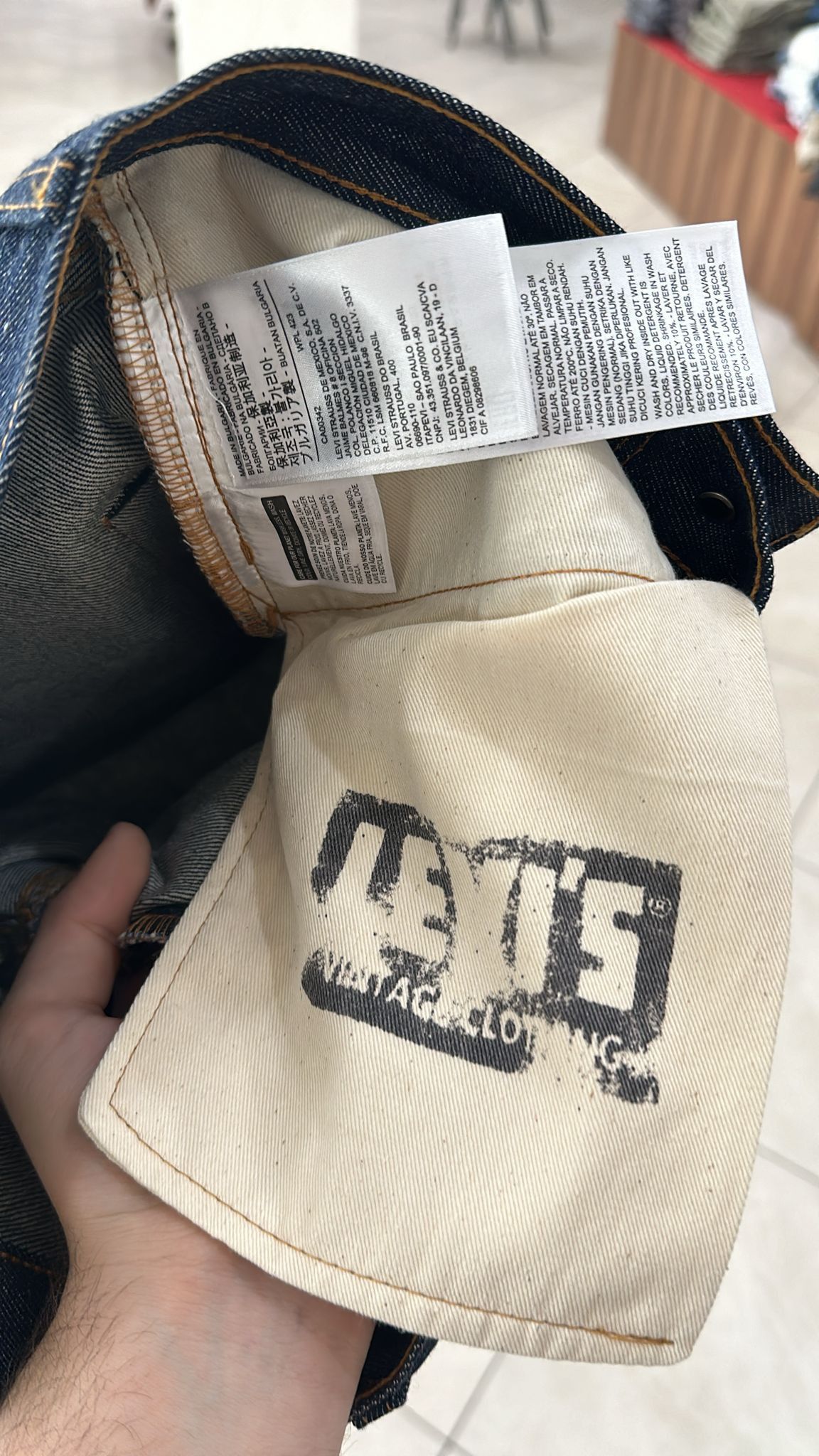 Levi's Vintage Clothing LVC Levi's Vintage Clothing 1976 28x32 501XX Selvedge Jeans Size US 28 / EU 44 - 9 Thumbnail