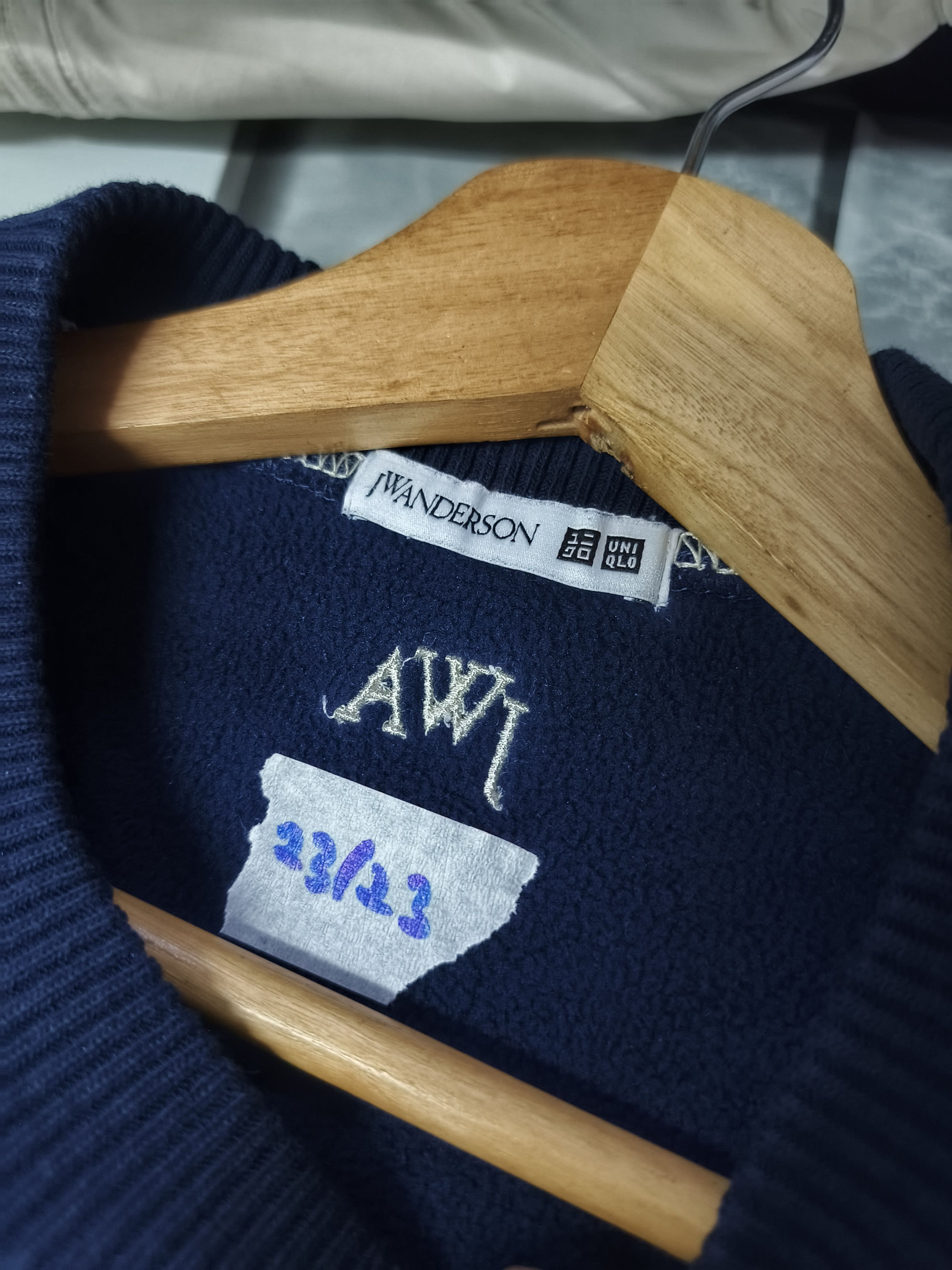 JW Anderson × Uniqlo UNIQLO X JW ANDERSON SWEATSHIRT FLEECE Size M / US 6-8 / IT 42-44 - 5 Thumbnail