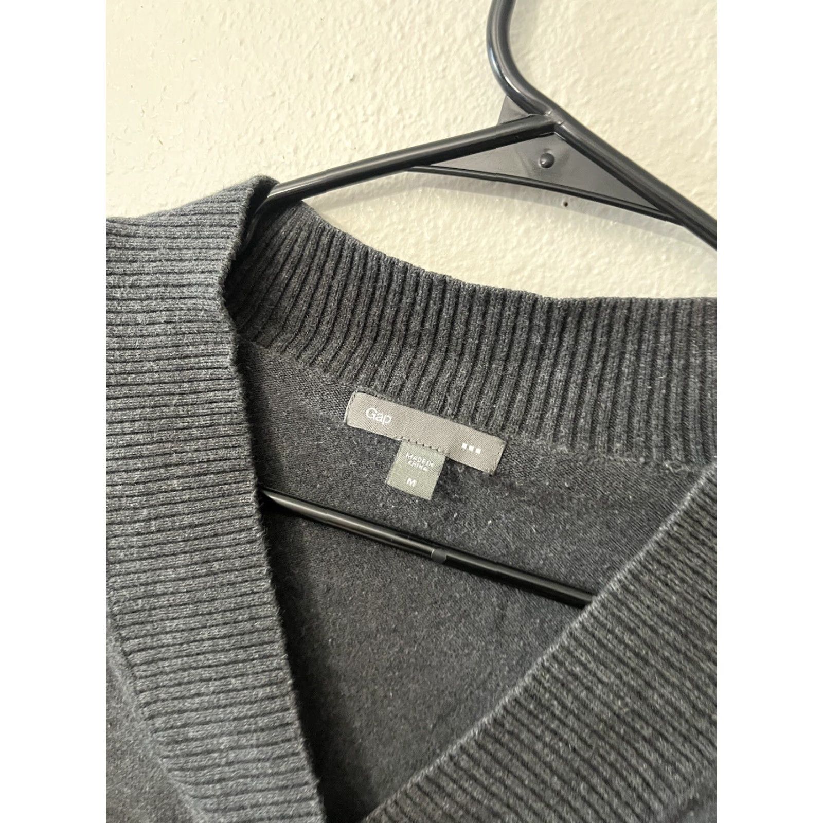 Gap Gap Pullover Sweater Women's V-Neck Gray Cotton Blend Medium Size M / US 6-8 / IT 42-44 - 3 Thumbnail