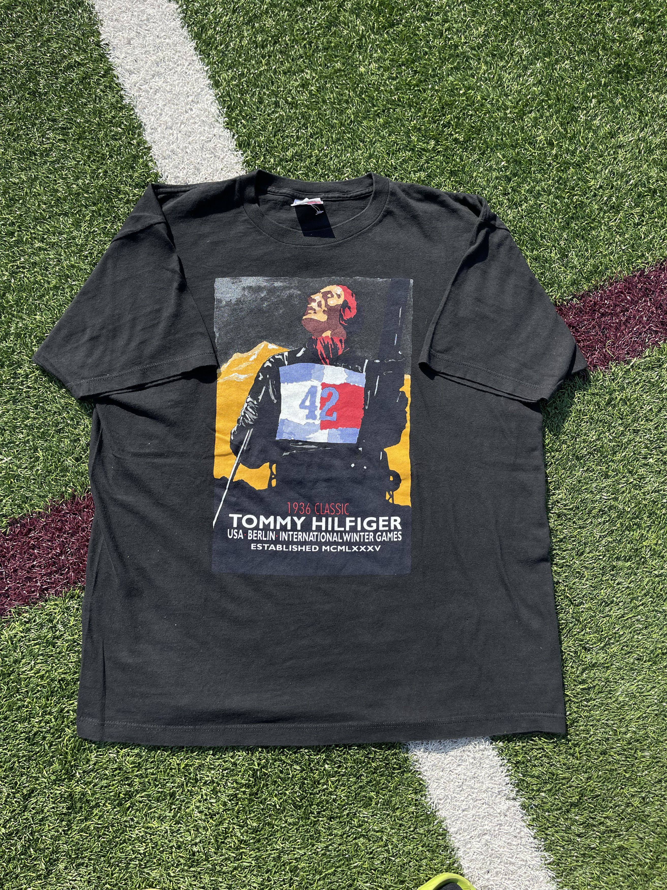 Tommy Hilfiger × Tommy Jeans × Vintage Tommy Hilfiger Ski Club 90's Vintage Winter Olympics T-Shirt Size US L / EU 52-54 / 3 - 1 Thumbnail