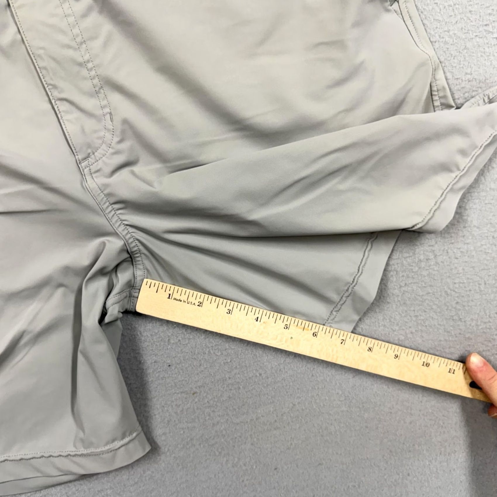Vintage SSCO Shorts Mens 38 Beige Momentum Chino Microfiber 7 Inseam Lightweight Slim Front Zip Pockets Size US 38 / EU 54 - 6 Thumbnail