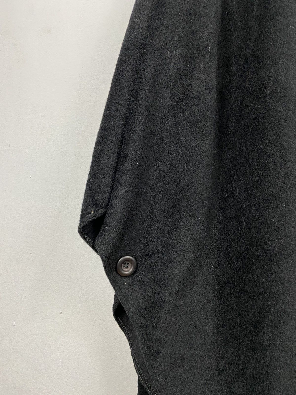 Valentino VINTAGE VALENTINO CARAVANI CAPES RARE Size M / US 6-8 / IT 42-44 - 5 Thumbnail