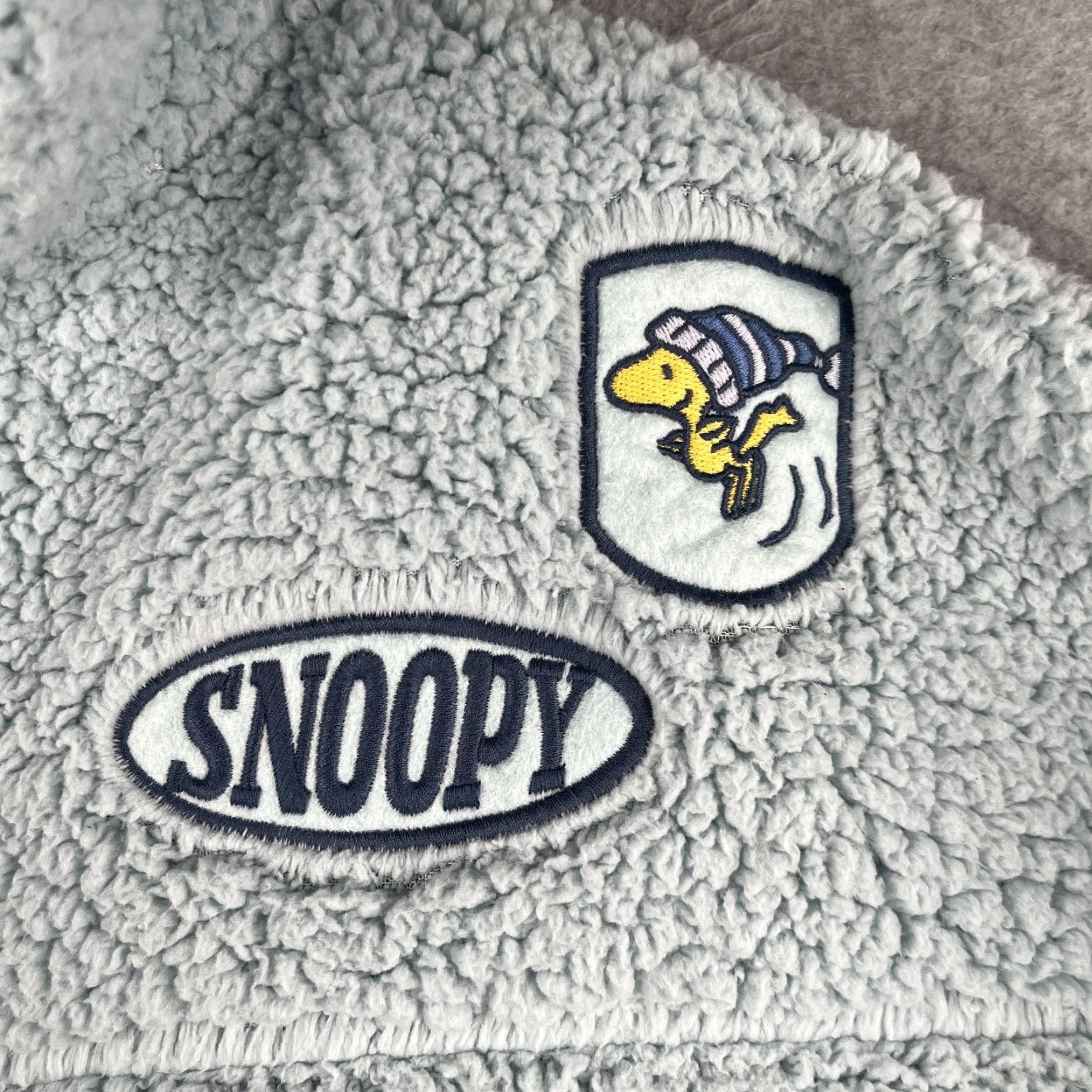 Peanuts Peanuts Snoopy Sherpa 1/2 Zip Sweatshirt Small Light Blue Mens Ski Logo Pullover 1/2 Zip Snow Snoopy Graphic Print Crew Neck Fleece Regular Size US S / EU 44-46 / 1 - 5 Thumbnail