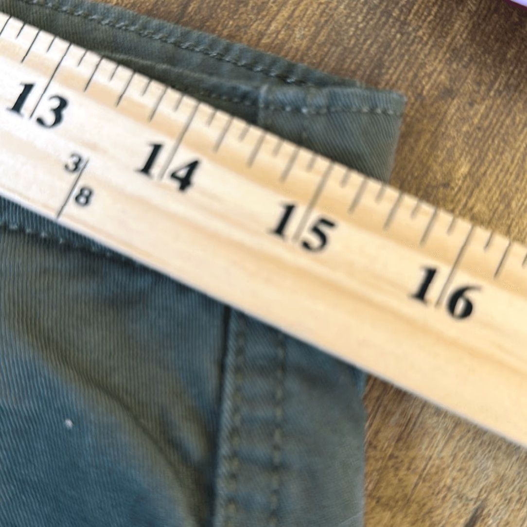 Levi's VINTAGE Levi's 94 Baggy Cargo Pants Women's 27 Olive Green Wide-Leg Skater Size 27" / US 4 / IT 40 - 6 Thumbnail