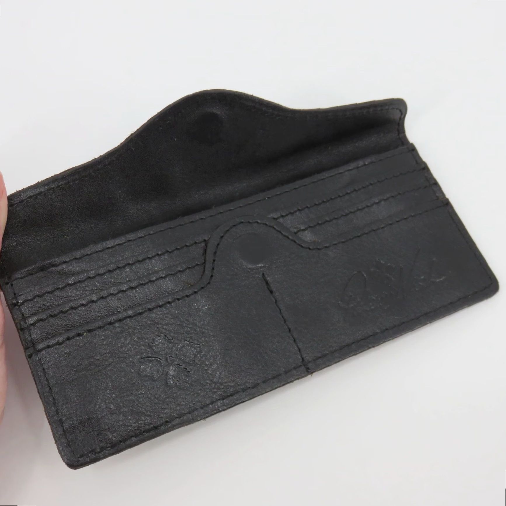 Patricia Nash Patricia Nash Heritage Valentia Magnetic Closure Black Leather Wallet User: Patricia Nash Heritage Valentia Magnetic Closure Black Leather Wallet Size ONE SIZE - 5 Thumbnail
