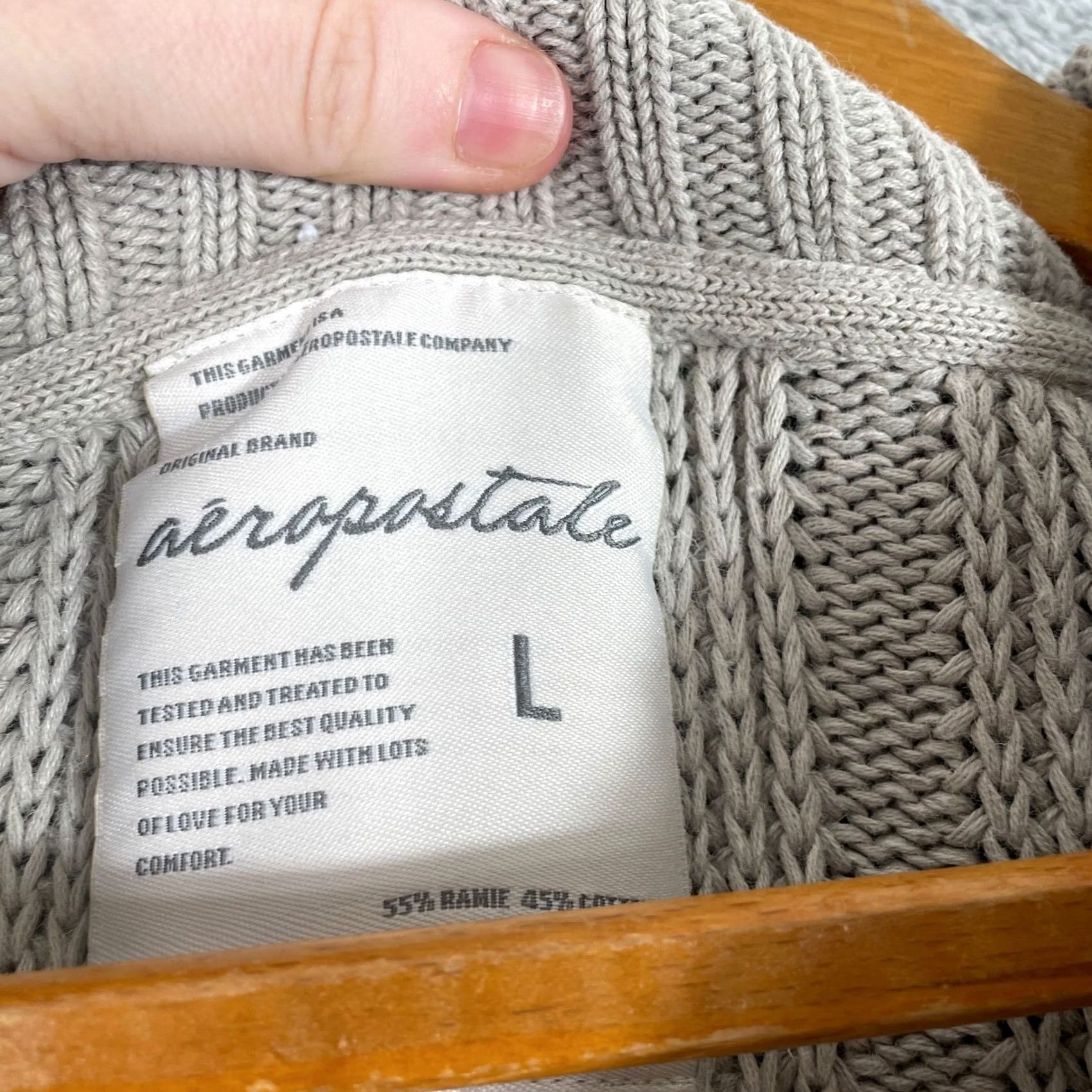 Aeropostale VINTAGE Aeropostale Sweater Womens L Gray Y2K Chunky Button Cardigan Beige Size L / US 10 / IT 46 - 3 Thumbnail