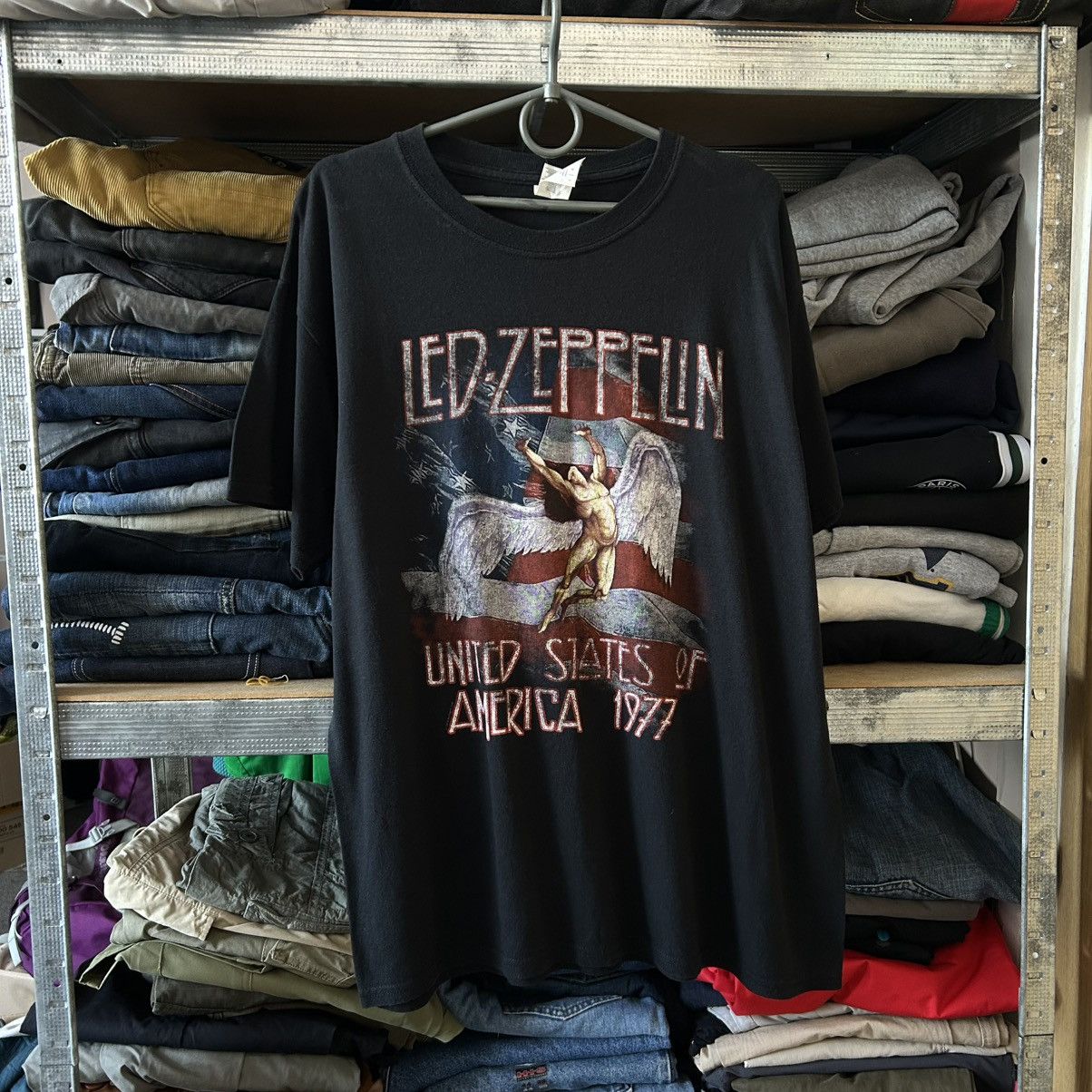 Band Tees Vintage Led Zeppelin Big Graphic Logo Rock band tee size L Size US L / EU 52-54 / 3 - 1 Thumbnail