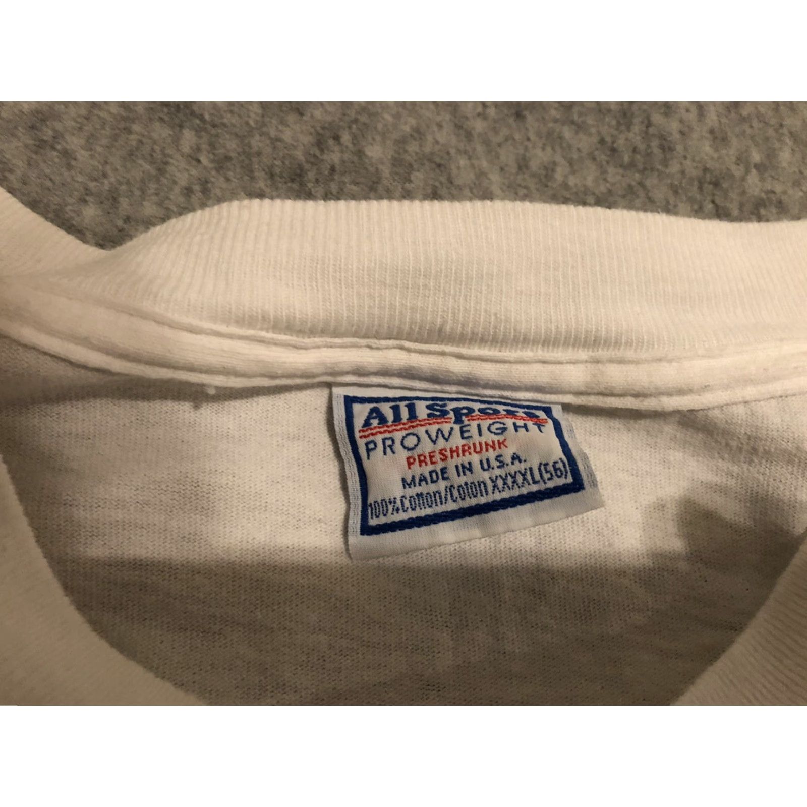 Vintage VINTAGE 1994 Big Mountain One God Reggae Shirt Mens 4XL White Short Sleeve T-Shirt All Sport Big & Tall Size US XXL / EU 58 / 5 - 5 Thumbnail