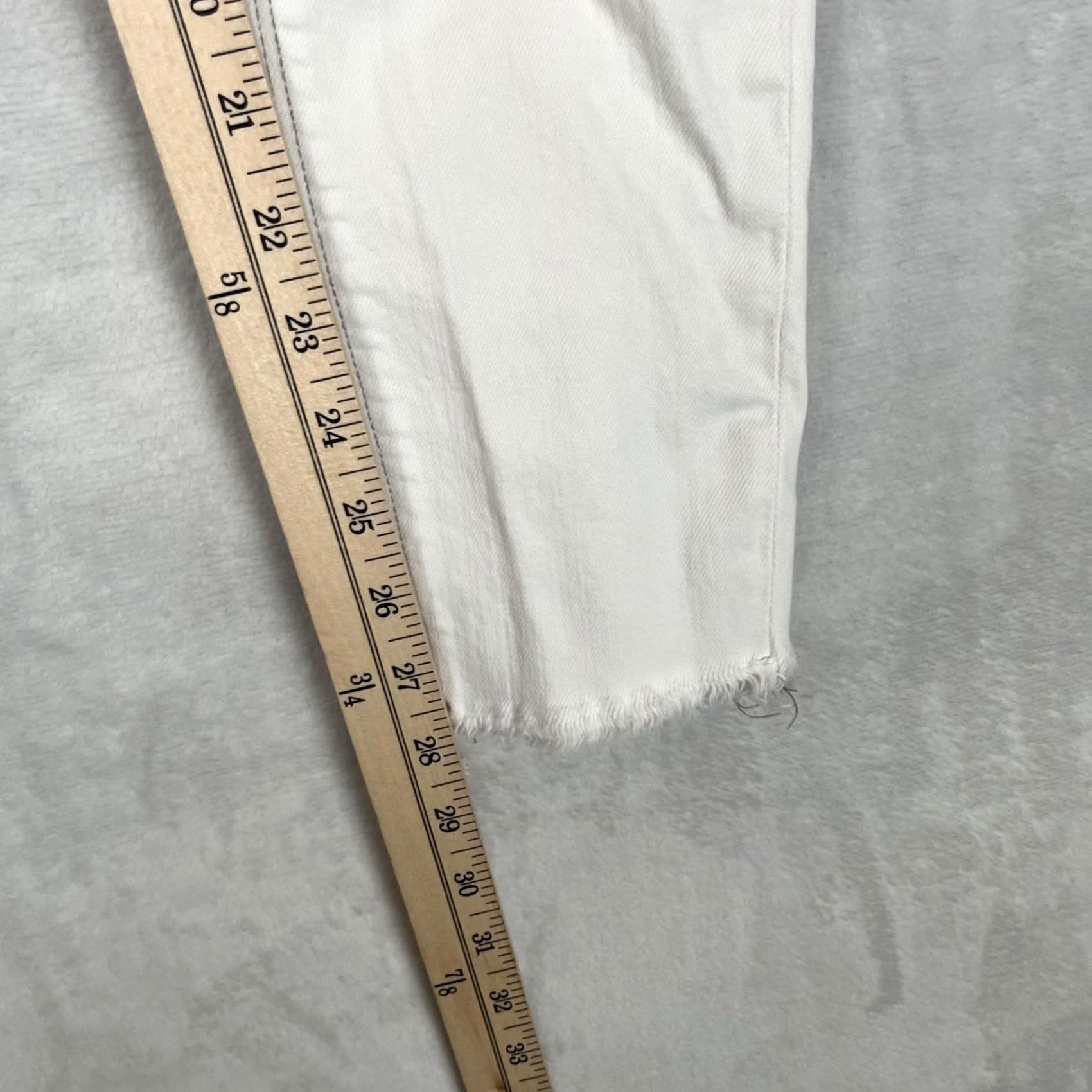 Lucky Brand Lucky Brand Bridgette Skinny Jeans Womens 0/25 White Distressed Denim Frayed Hem Jeans Shirt? Size 25" / US 0 / IT 36 - 4 Thumbnail