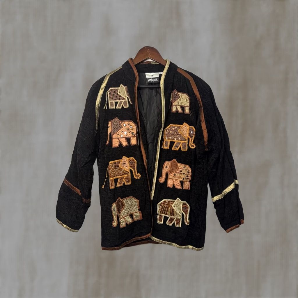 Vintage YakMagik Jacket Women S Nepalese Embroidered Elephant Motifs Black 100% Cashmere Long Sleeve Mid-Length Regular Size S Vintage No Size S / US 4 / IT 40 - 1 Thumbnail