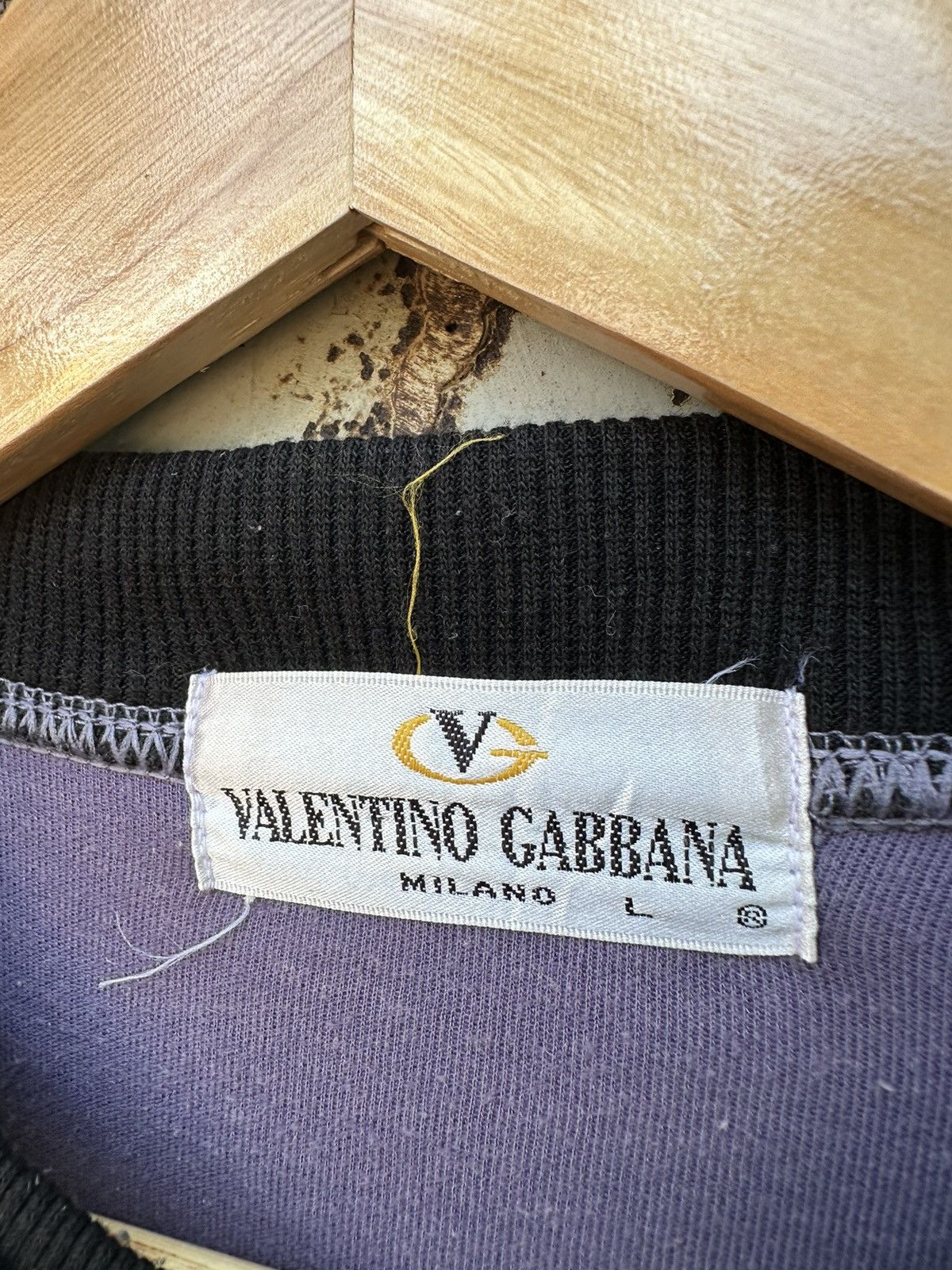 Valentino 👹Vintage Valentino Gabbana Embroidery Logo Crewneck Size US M / EU 48-50 / 2 - 9 Thumbnail