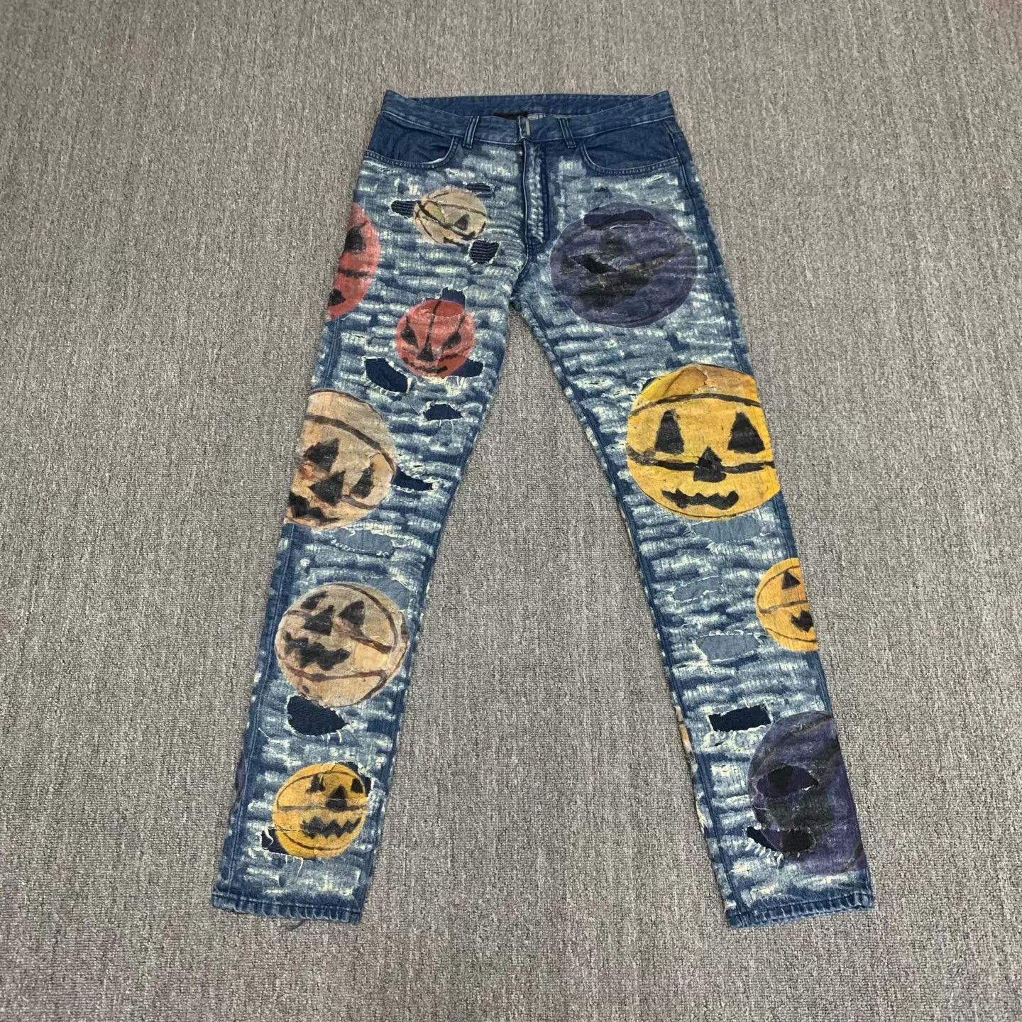 Givenchy Givenchy x Josh Smith Pumpkin Graf Rip Jeans 32 NM Size US 32 / EU 48 - 1 Thumbnail