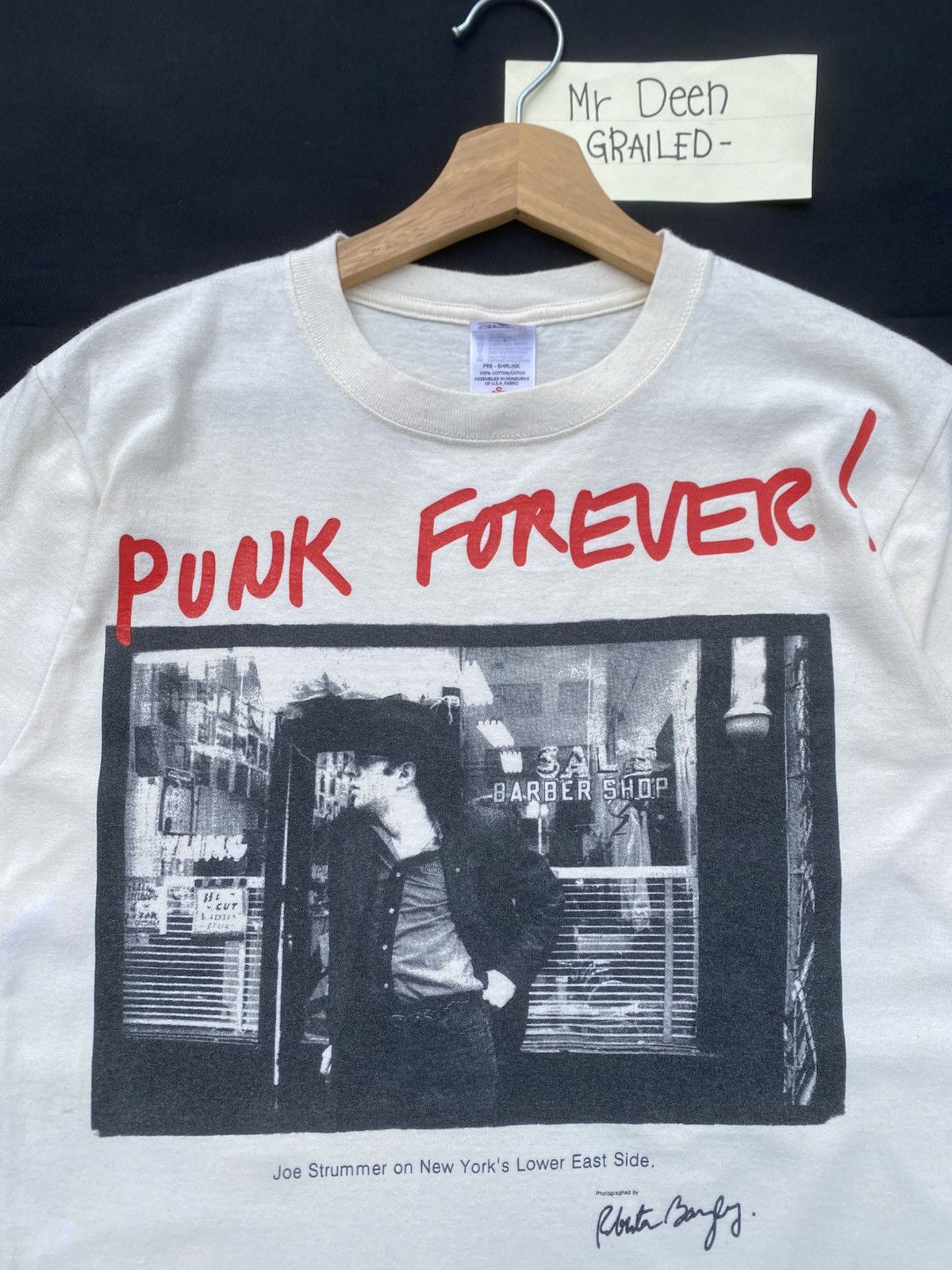 Band Tees Vintage Joe Strummer The Clash Punk Forever Photo T-shirt Size US S / EU 44-46 / 1 - 9 Thumbnail