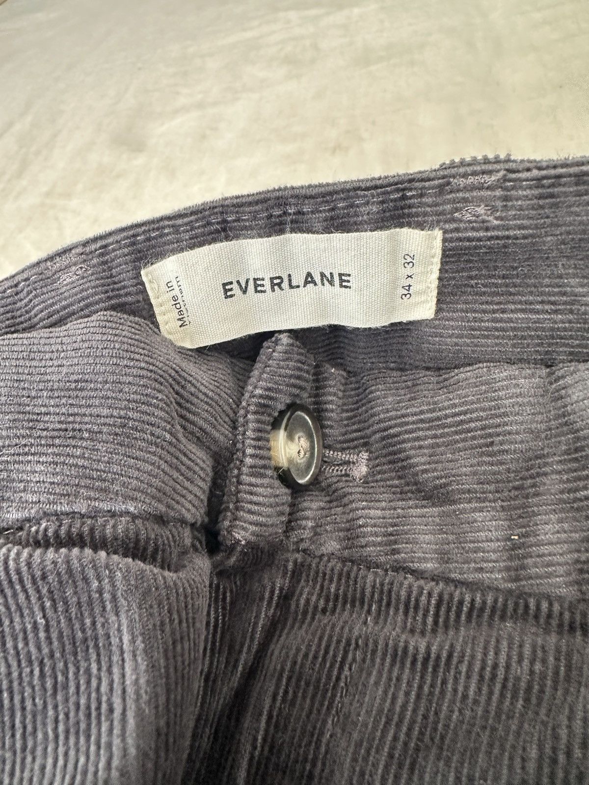 Everlane Everlane Corduroy 34 x 32 Charcoal Size US 34 / EU 50 - 1 Thumbnail