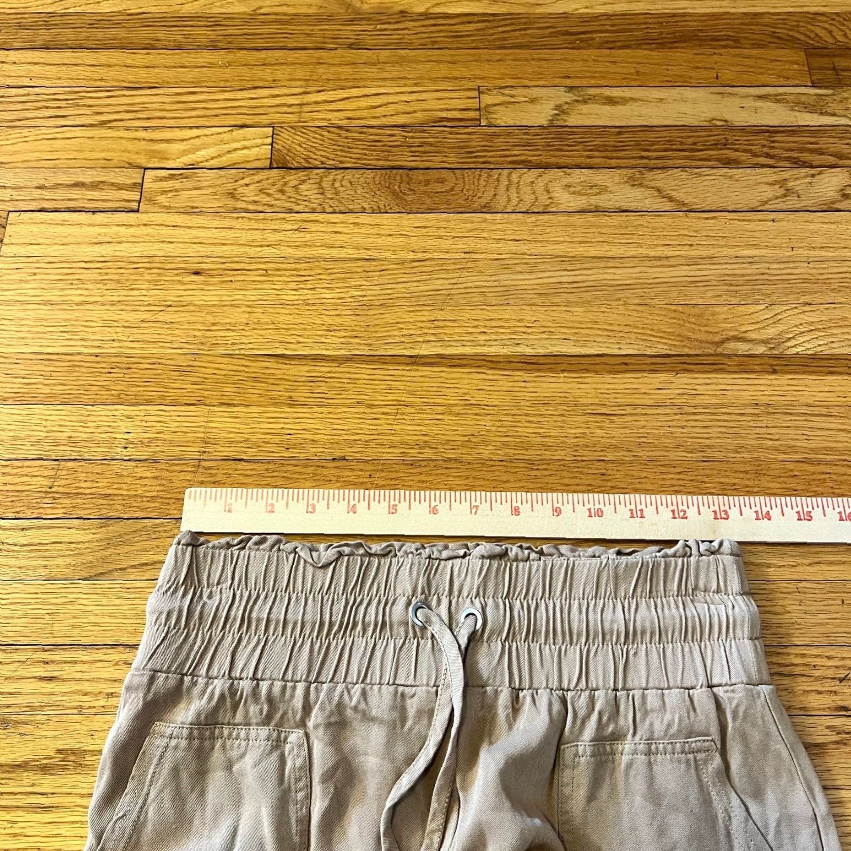 Juicy Couture Juicy Couture Pants Womens Small Beige Tan Jogger Cargo Ankle S Regular Cream Women Size 28" / US 6 / IT 42 - 6 Thumbnail